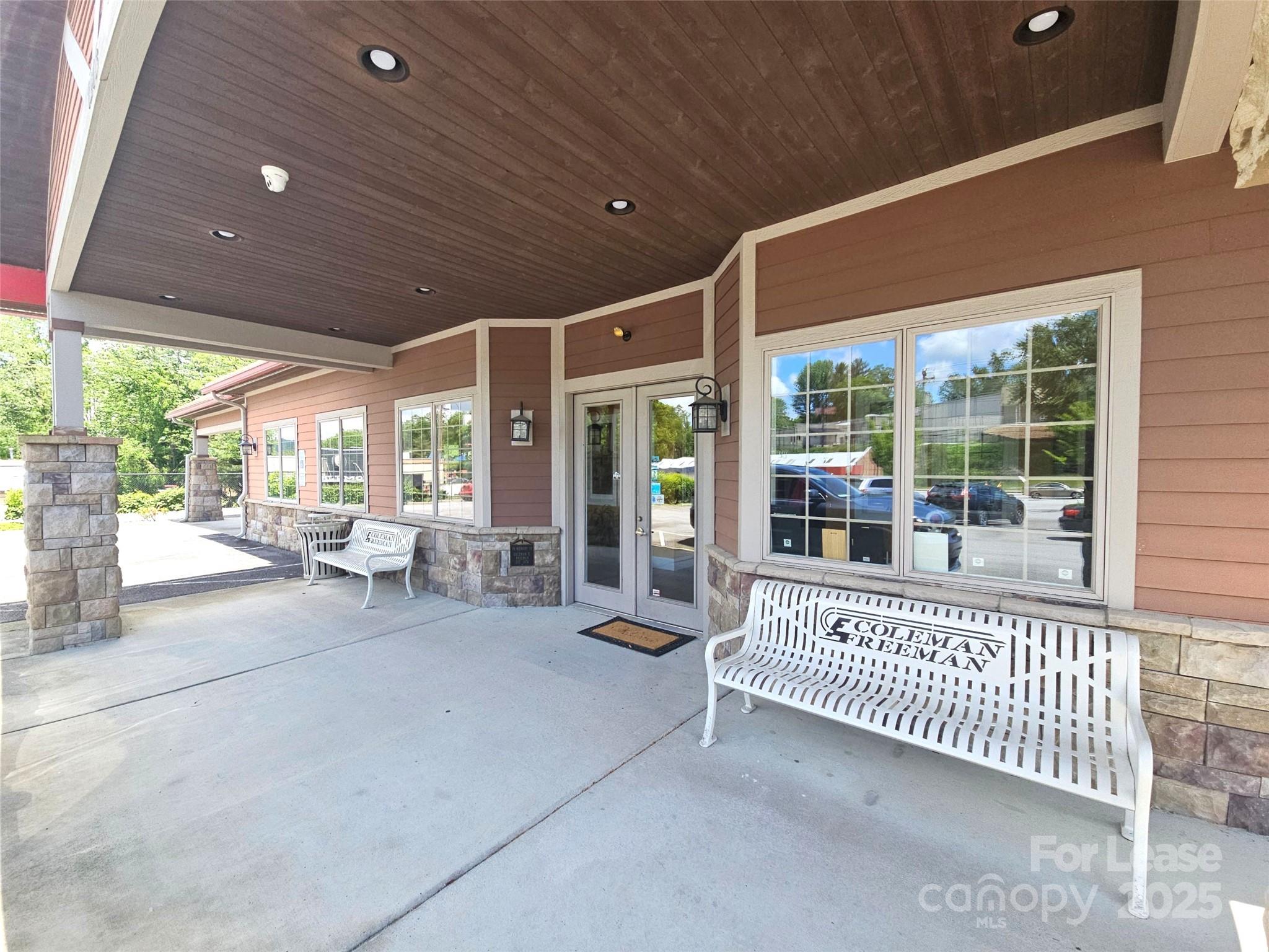 1216 Asheville Highway Property Photo 8