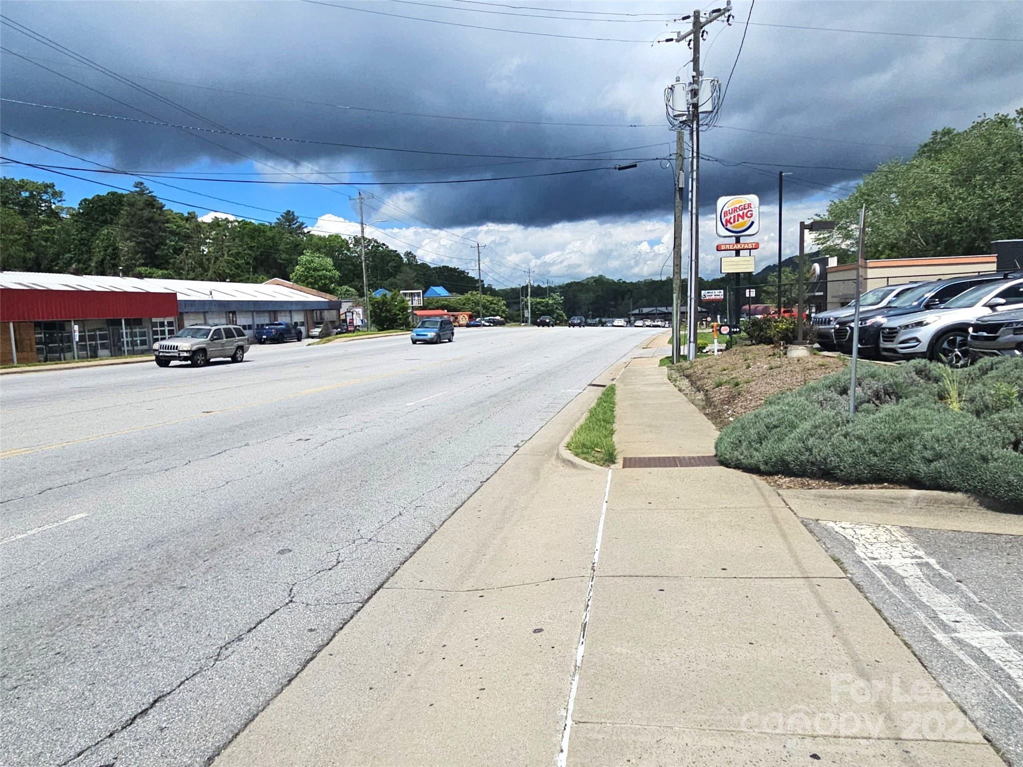 1216 Asheville Highway Property Photo 13
