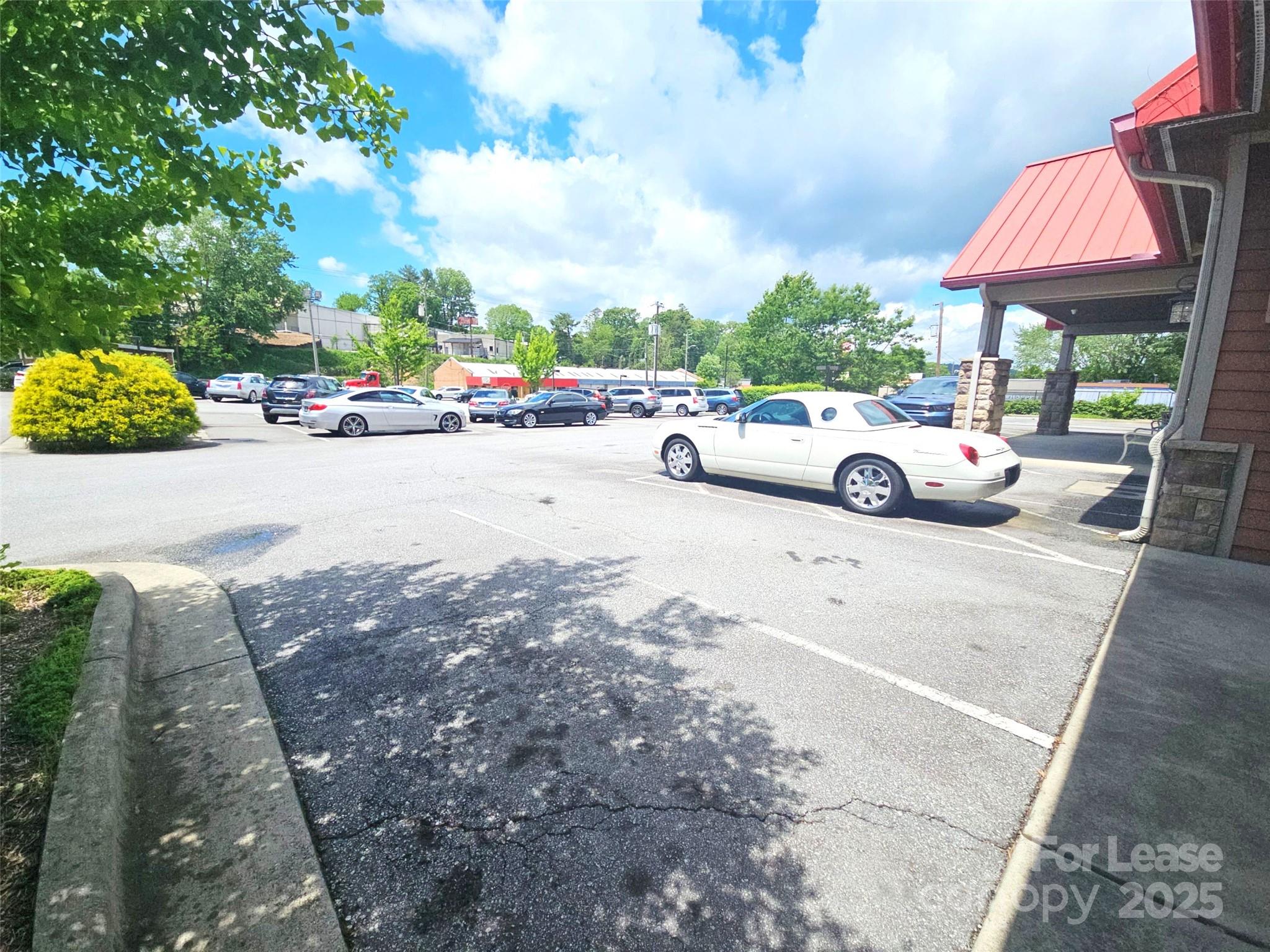 1216 Asheville Highway Property Photo 17