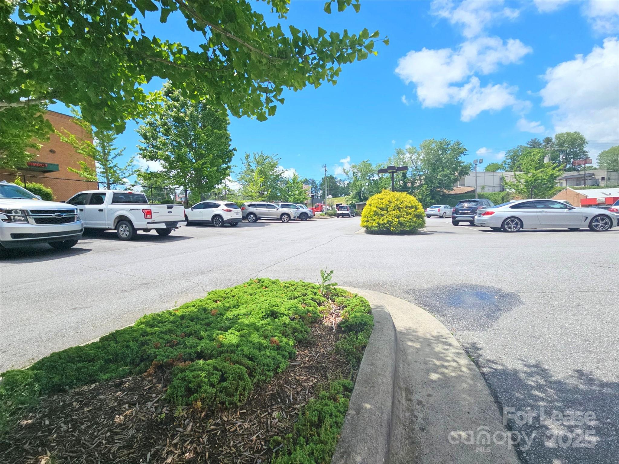 1216 Asheville Highway Property Photo 18