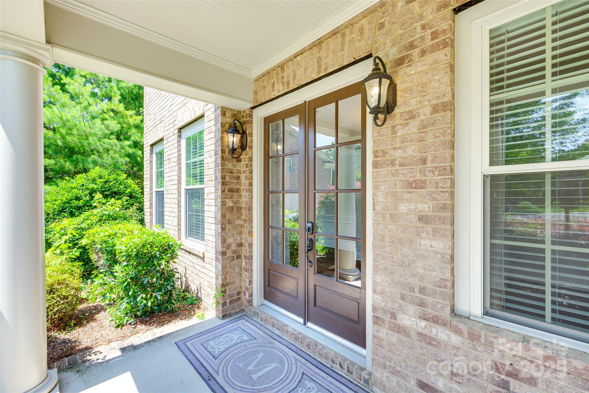 2785 Disney Place Property Photo 3