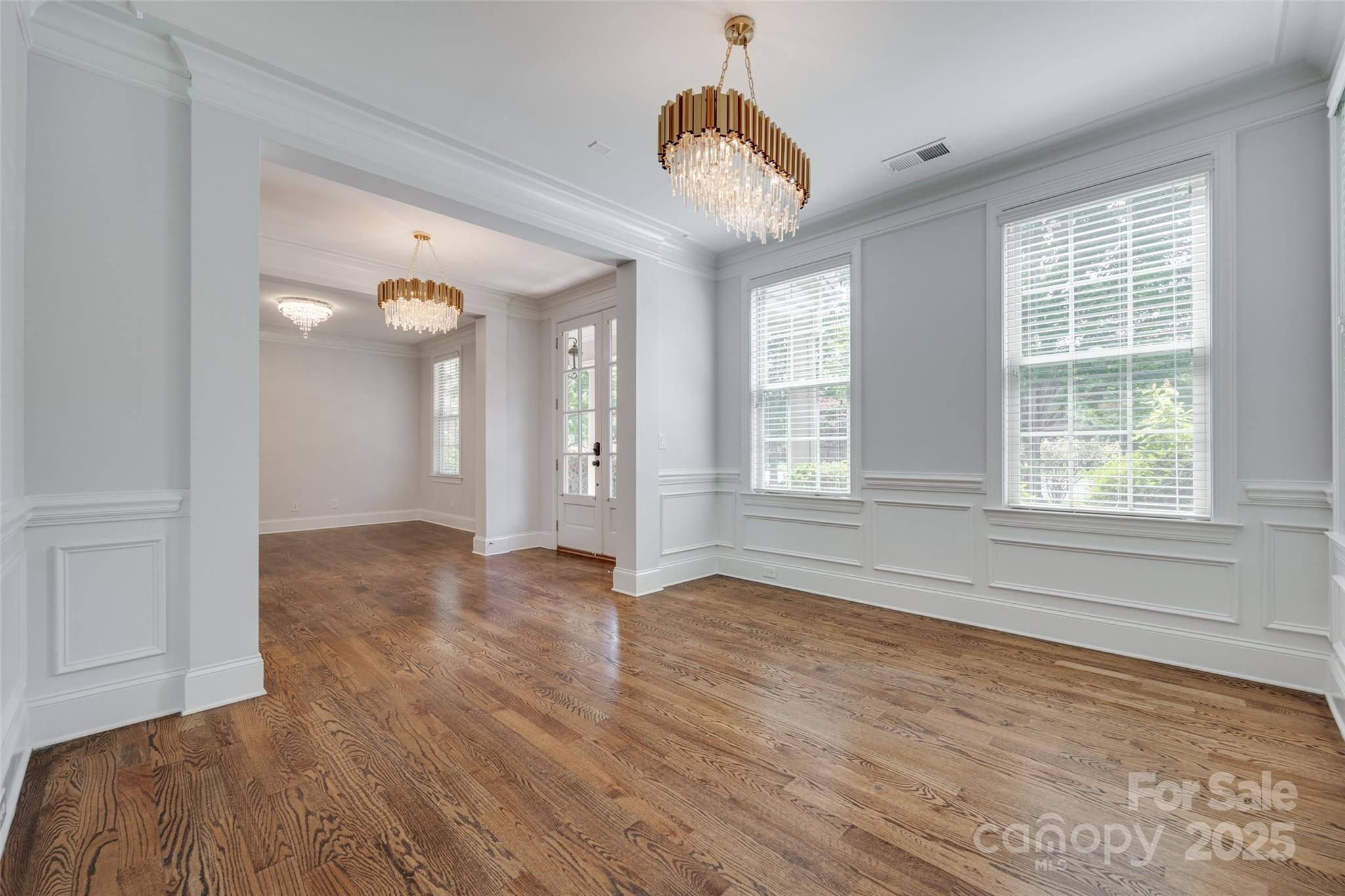2785 Disney Place Property Photo 6