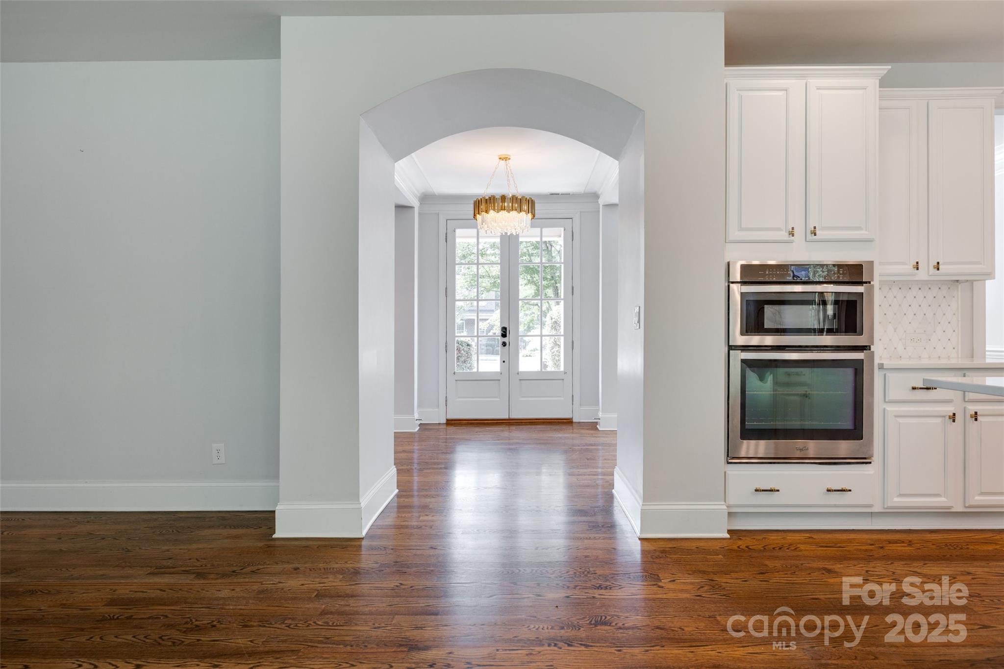 2785 Disney Place Property Photo 8
