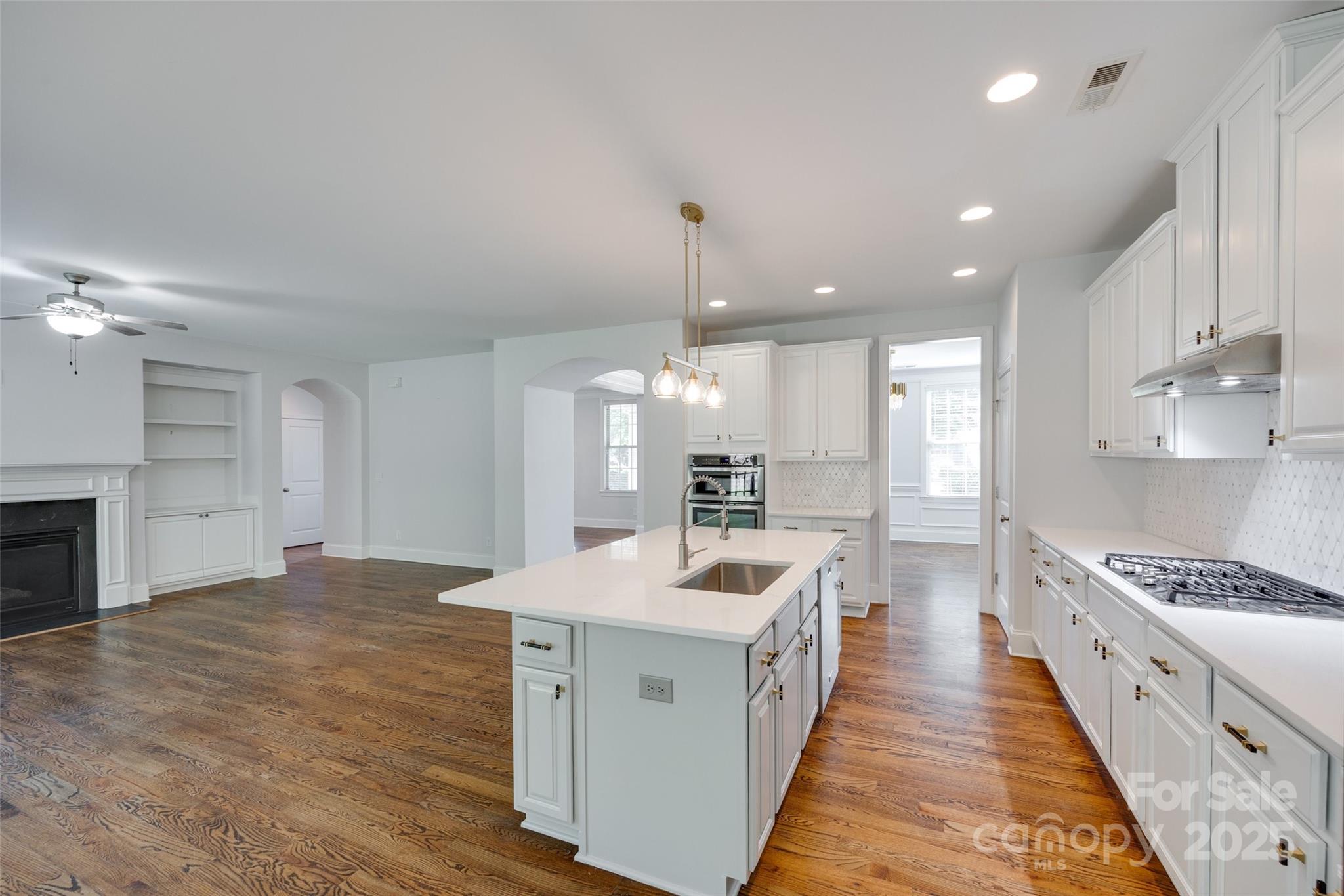 2785 Disney Place Property Photo 12