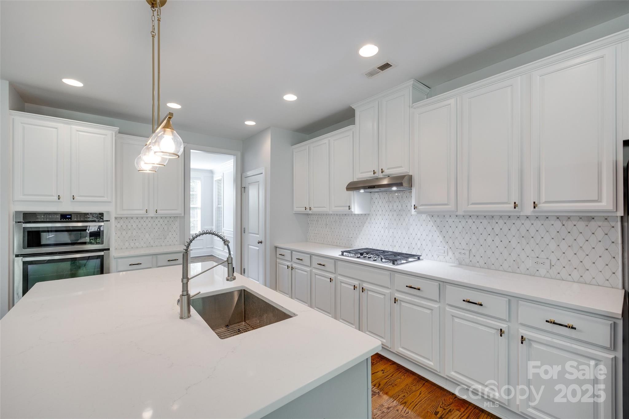 2785 Disney Place Property Photo 14
