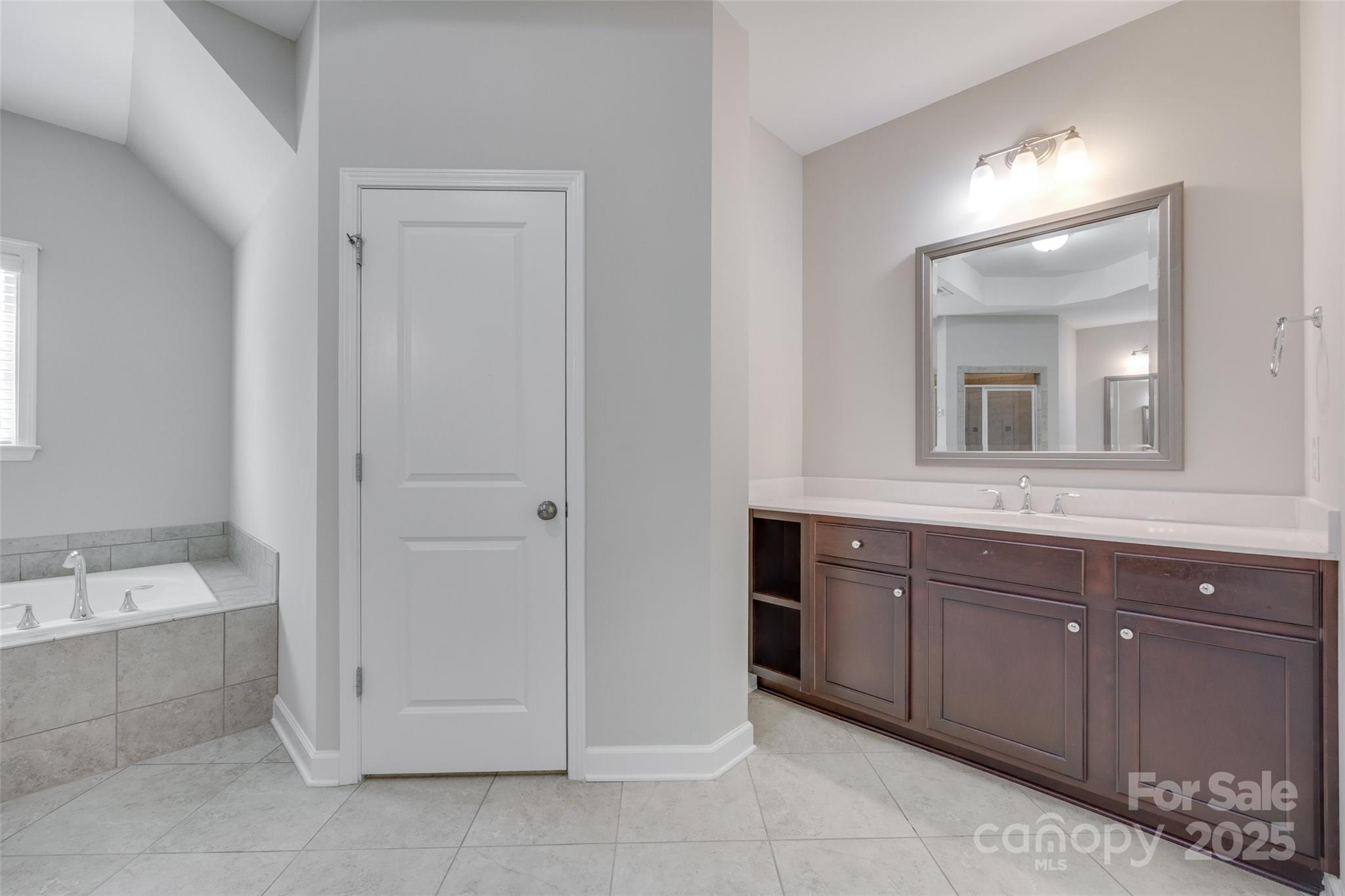 2785 Disney Place Property Photo 25