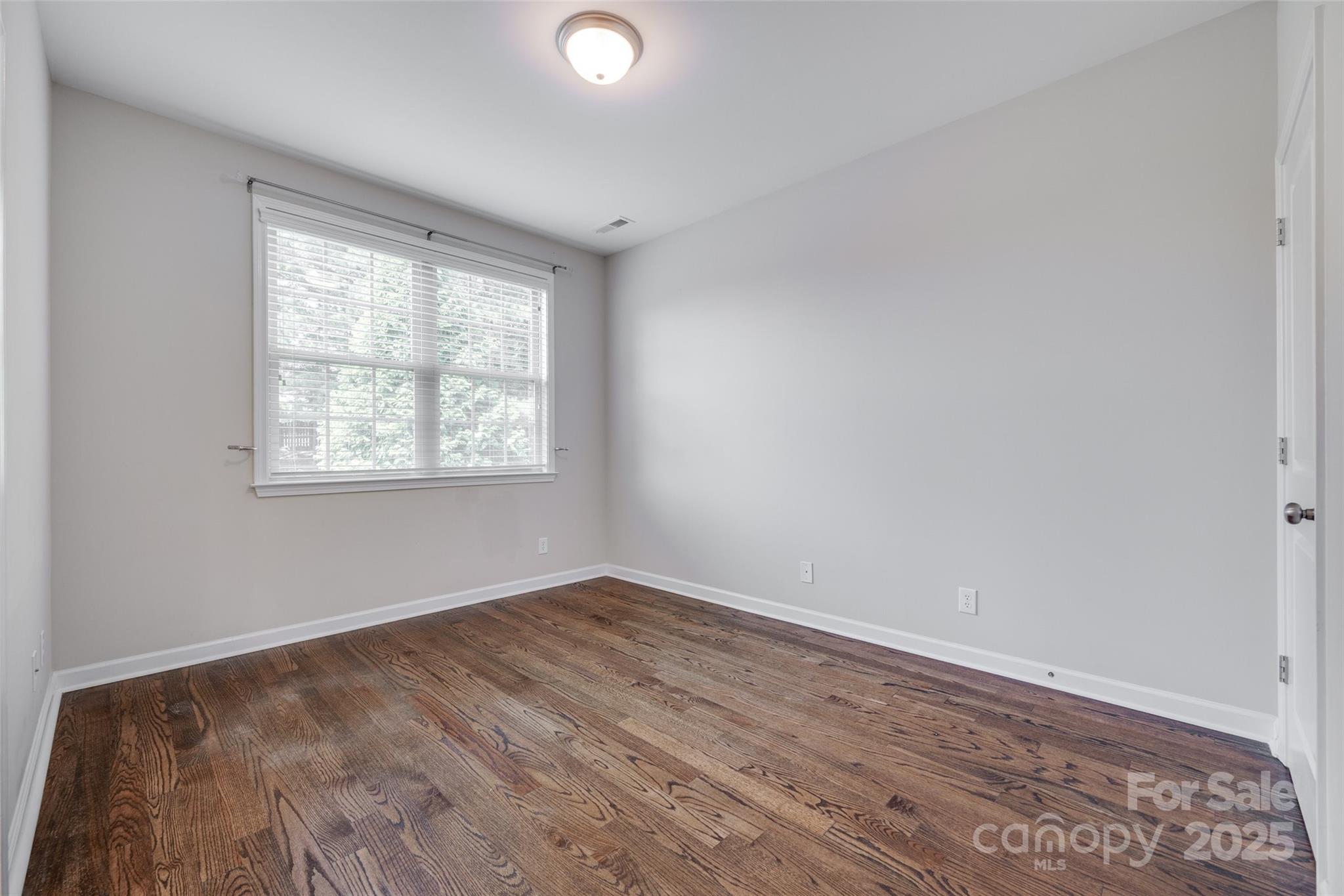 2785 Disney Place Property Photo 28