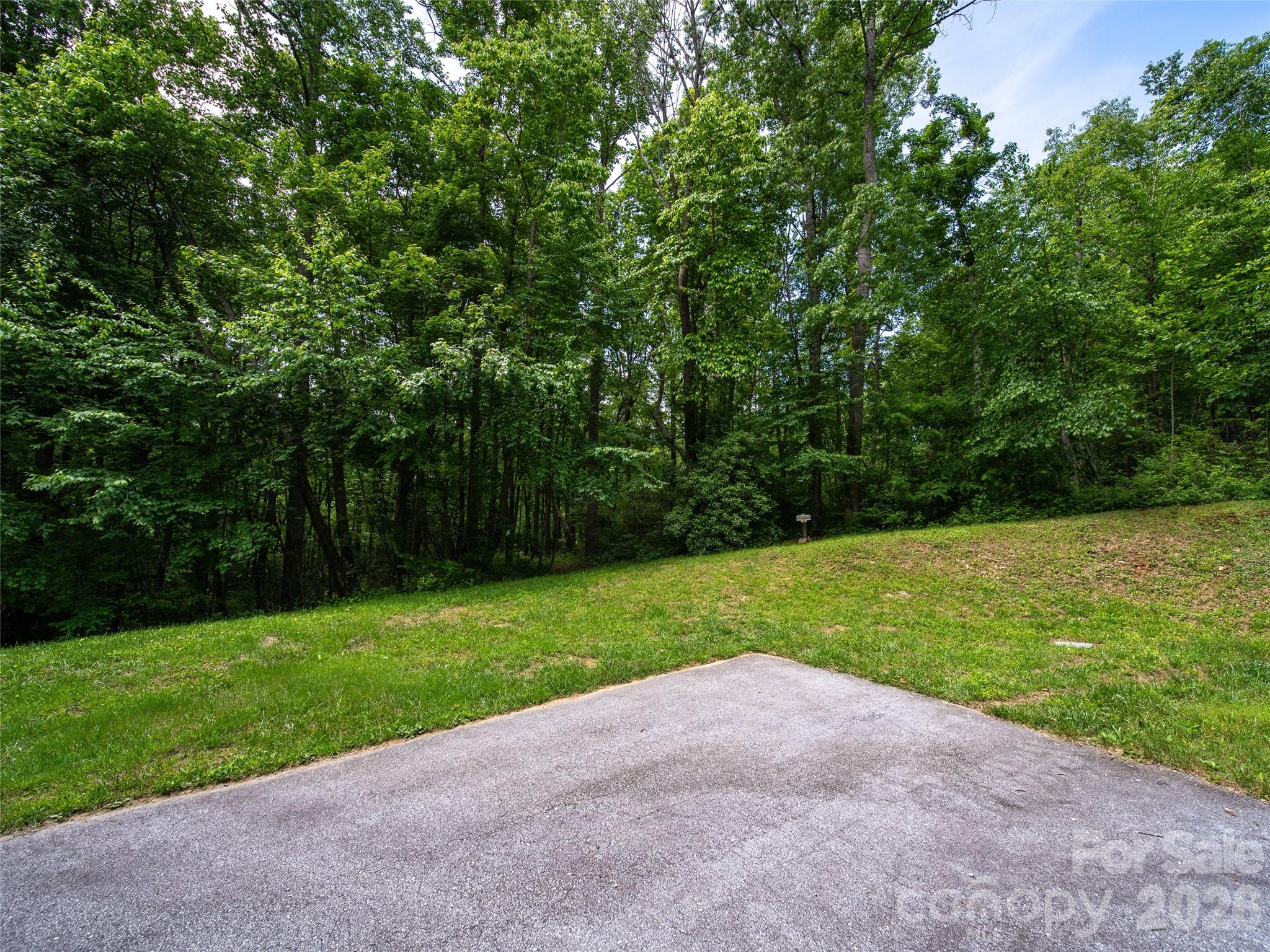83 Waterstone Drive 46 Property Photo 12