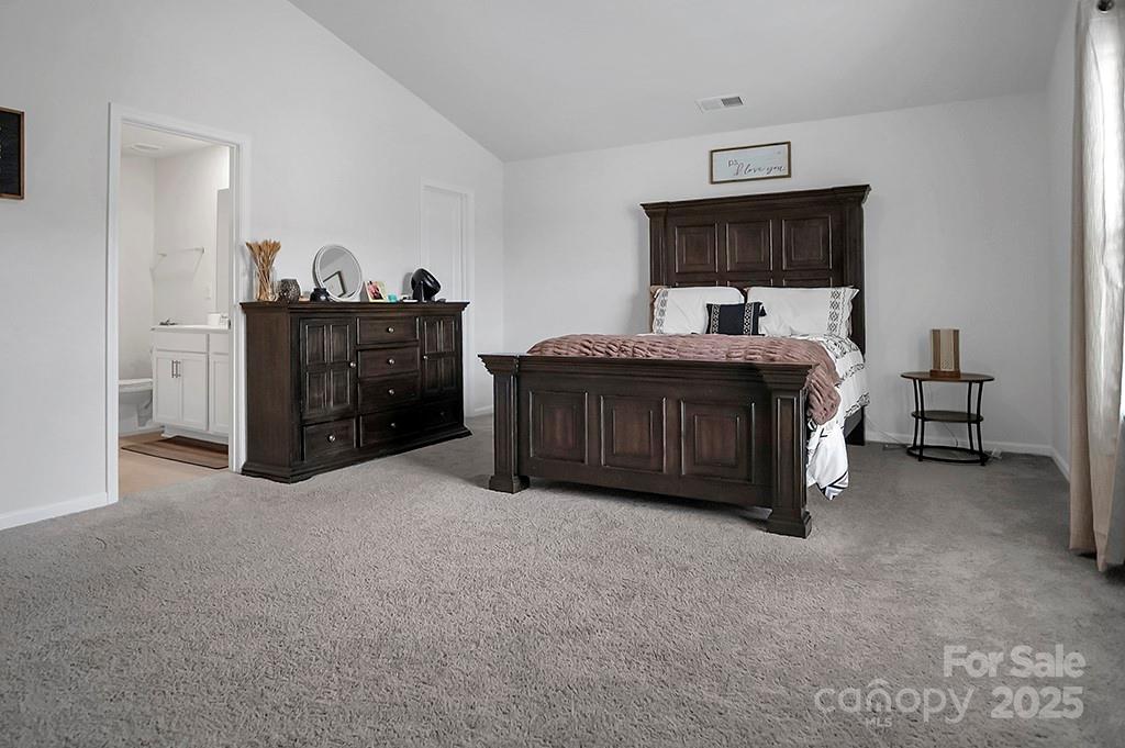 2013 Eastway Drive Property Photo 14