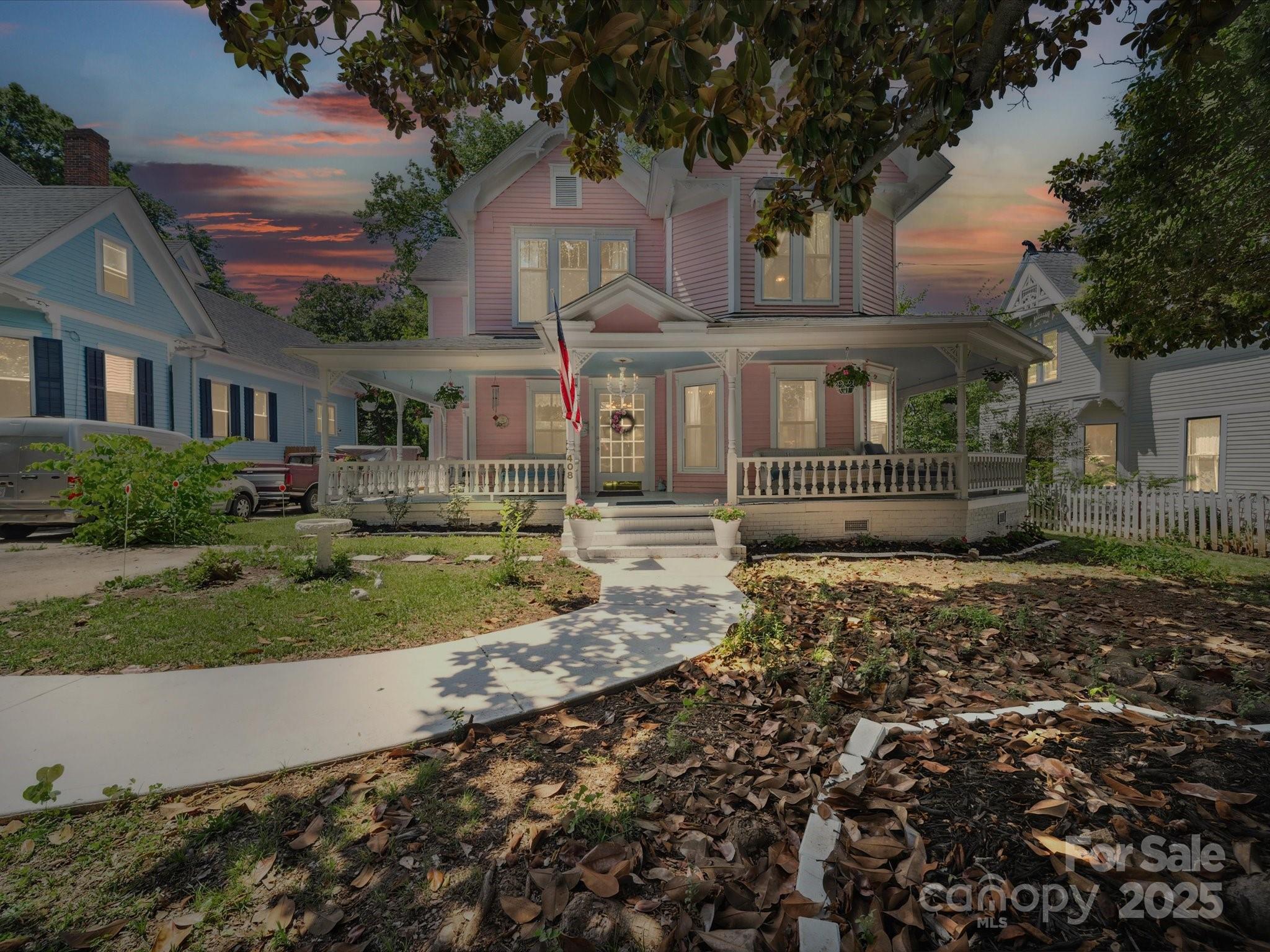 408 S Ellis Street Property Photo 1