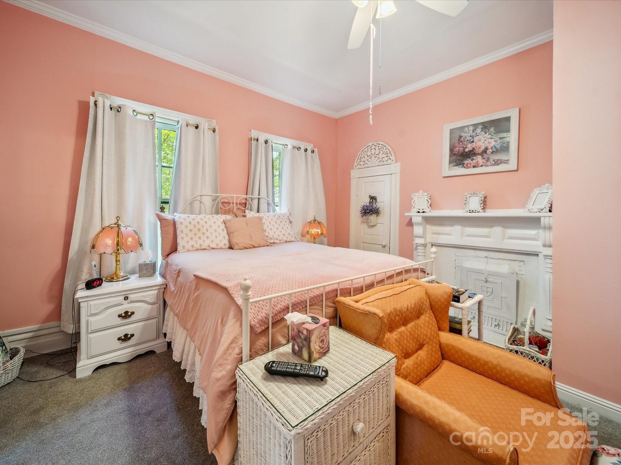 408 S Ellis Street Property Photo 9