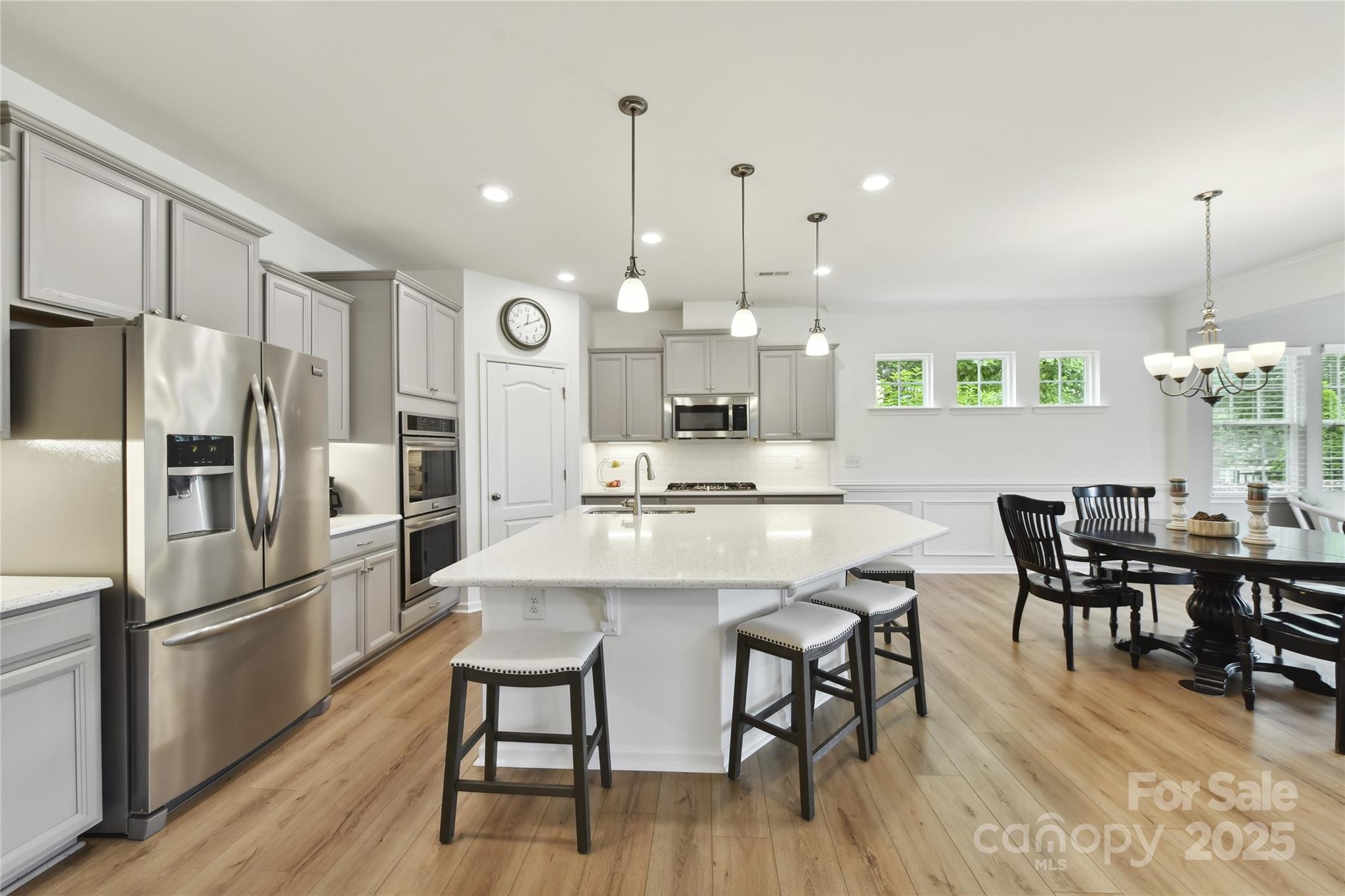 200 Sweet Briar Drive Property Photo 9
