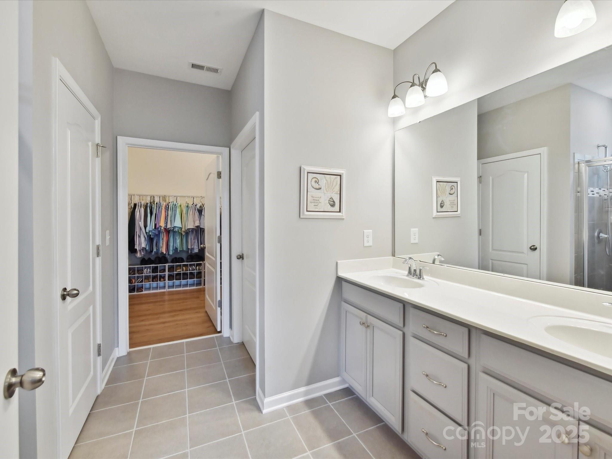 200 Sweet Briar Drive Property Photo 22