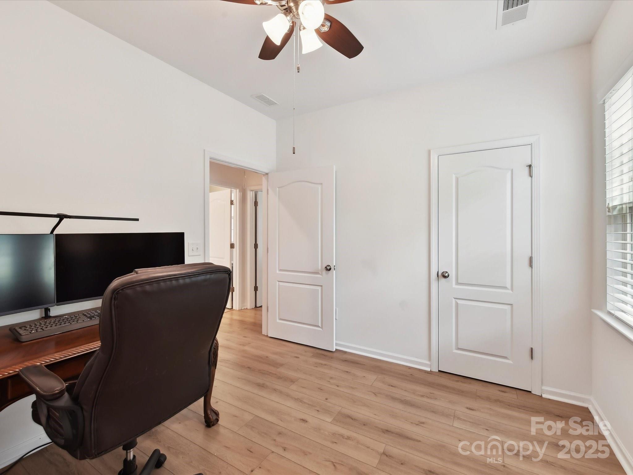 200 Sweet Briar Drive Property Photo 23