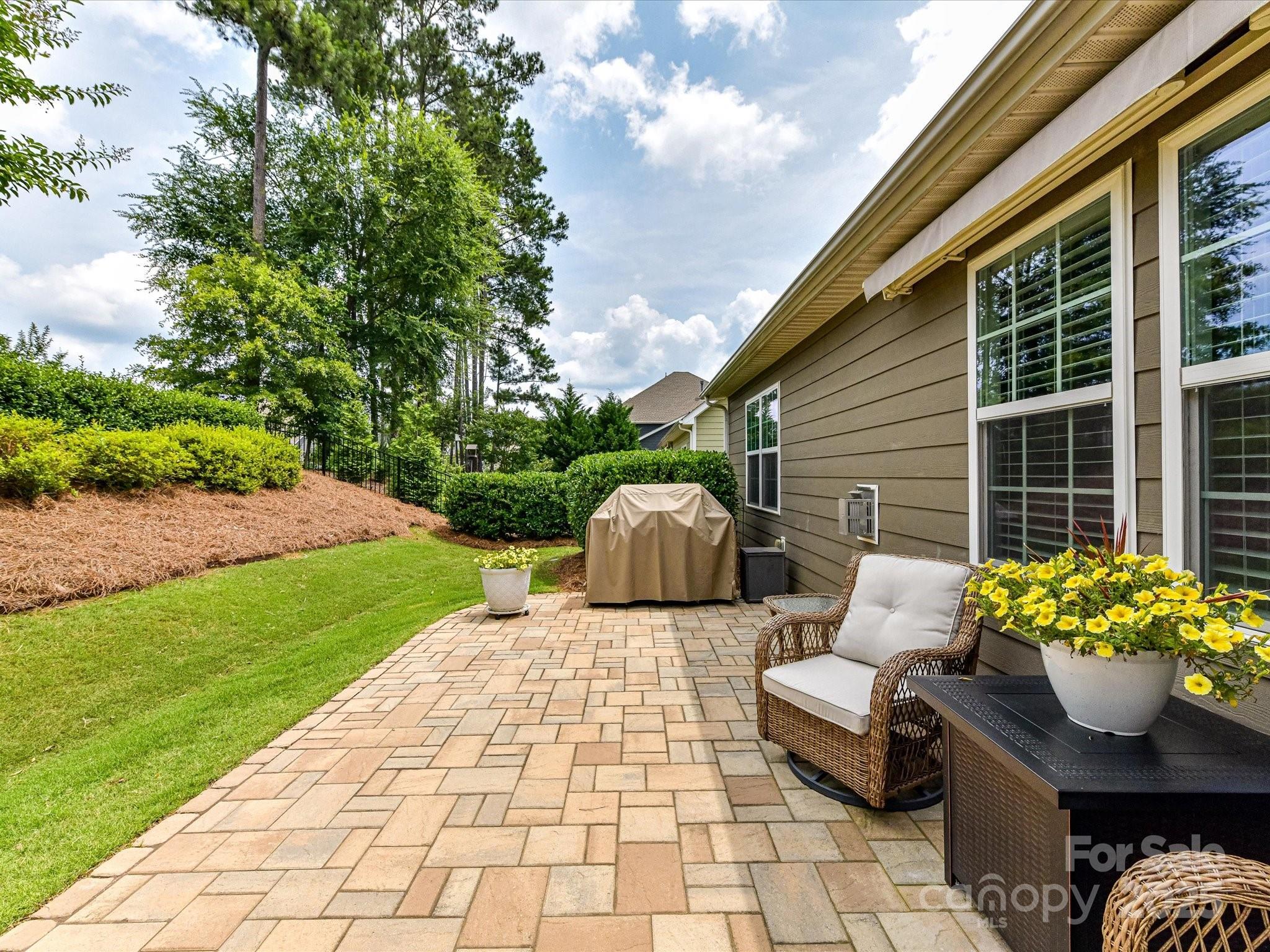 200 Sweet Briar Drive Property Photo 30