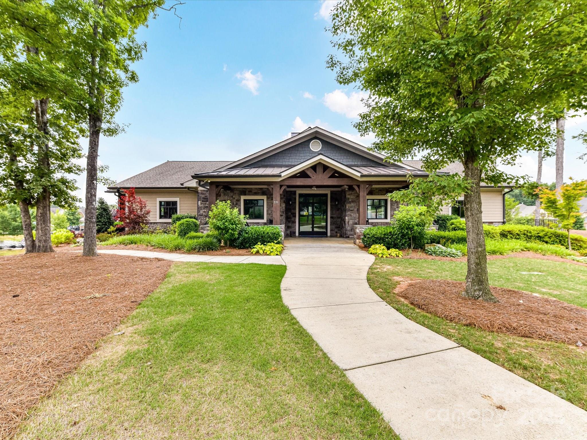 200 Sweet Briar Drive Property Photo 37