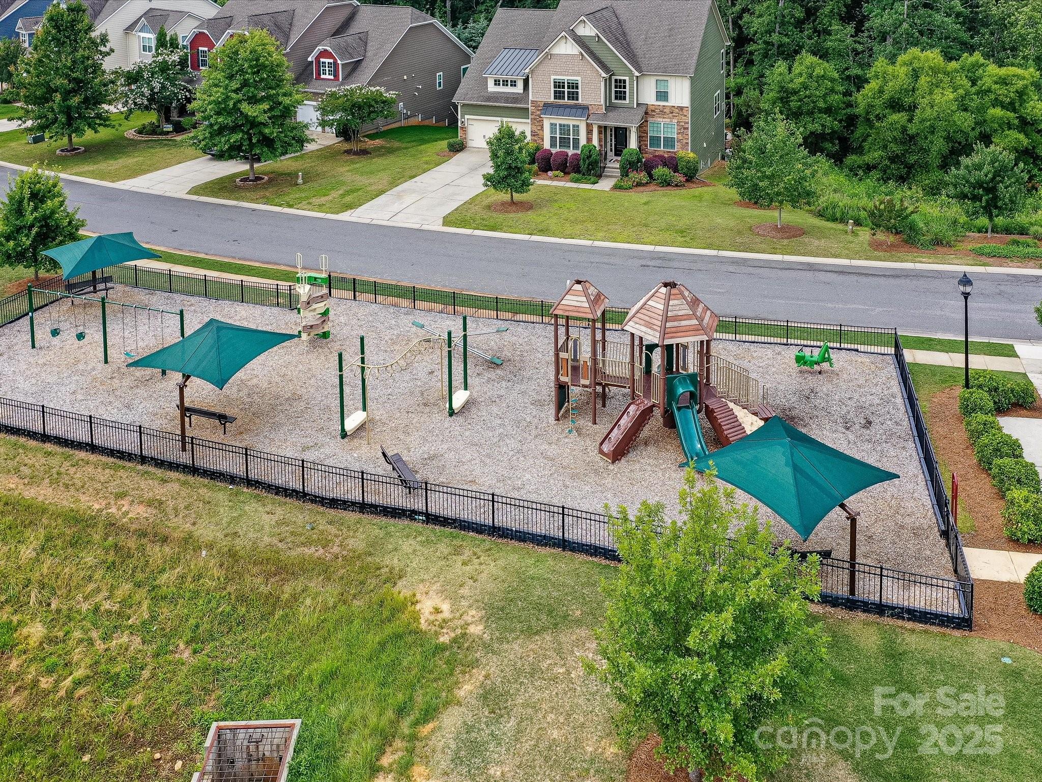 200 Sweet Briar Drive Property Photo 41