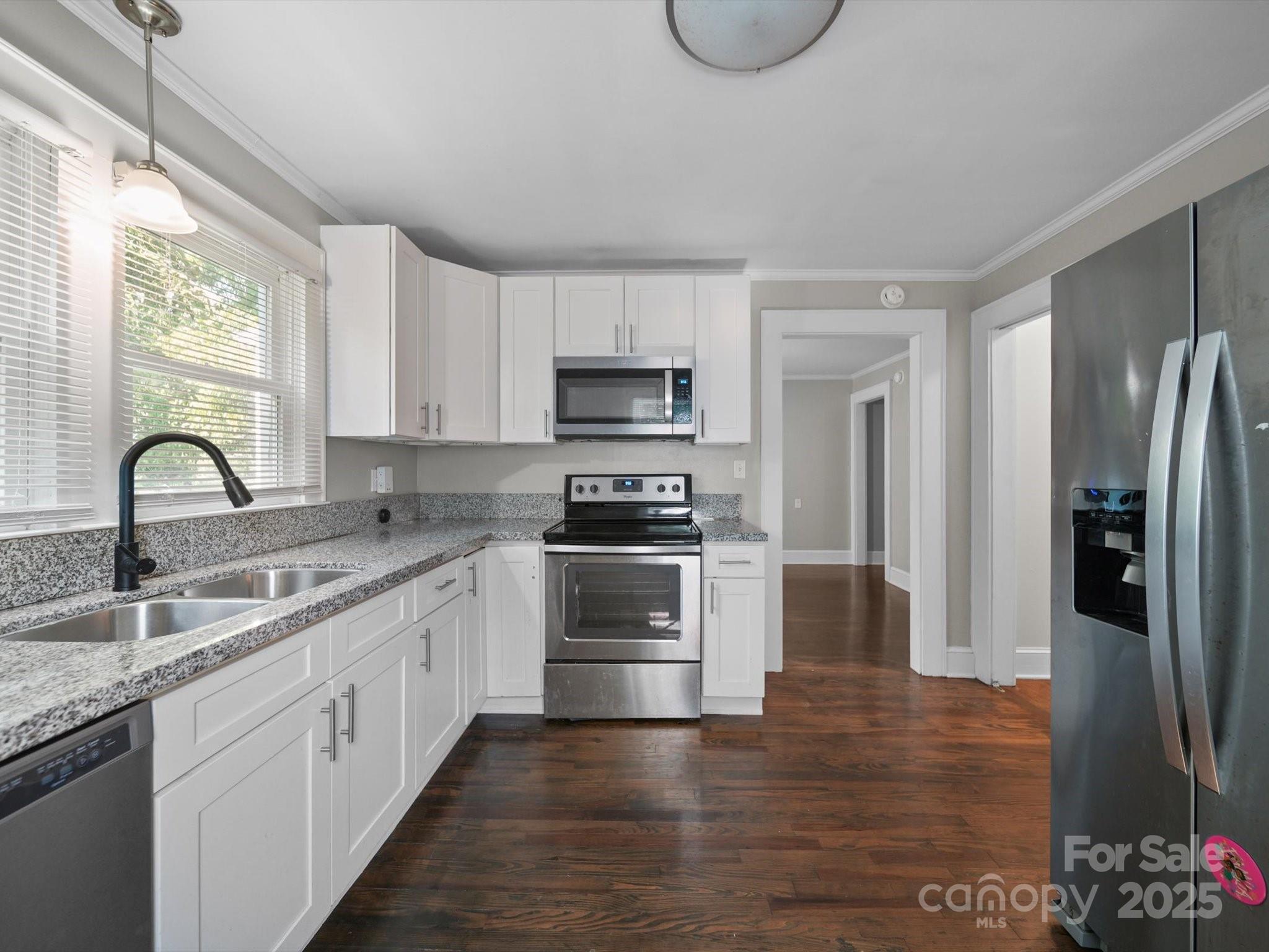 322 Peachtree Street Property Photo 11