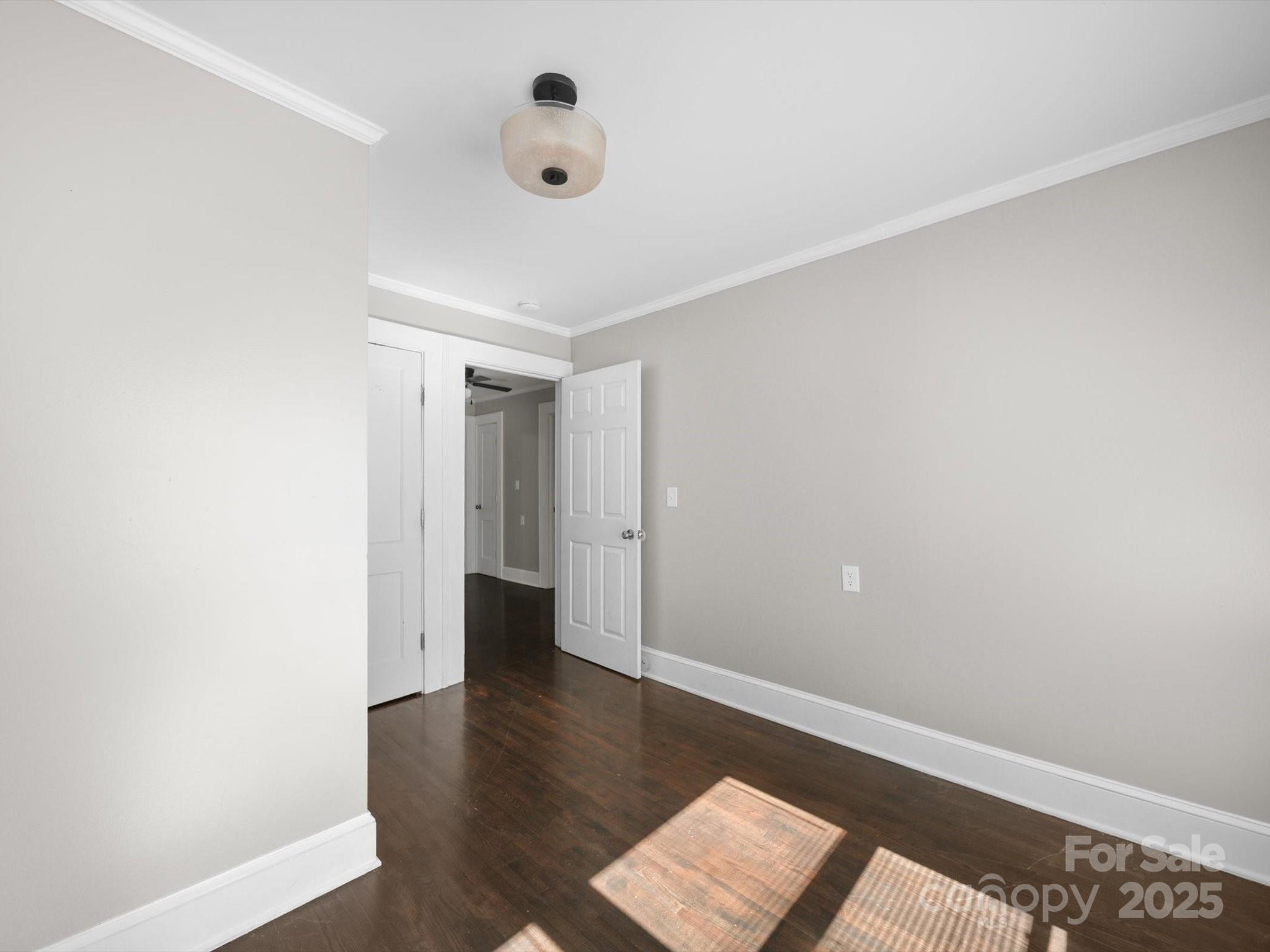 322 Peachtree Street Property Photo 12