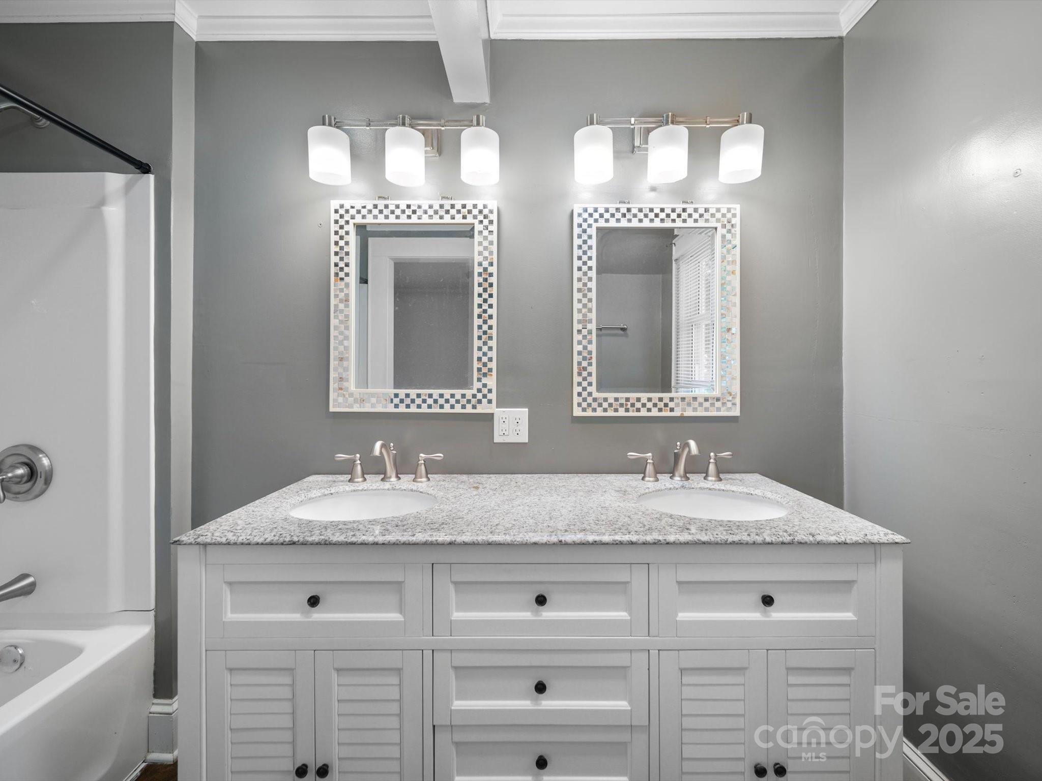 322 Peachtree Street Property Photo 16