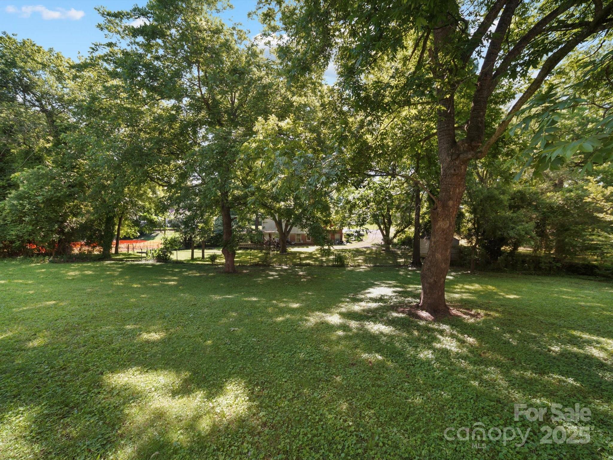 322 Peachtree Street Property Photo 26