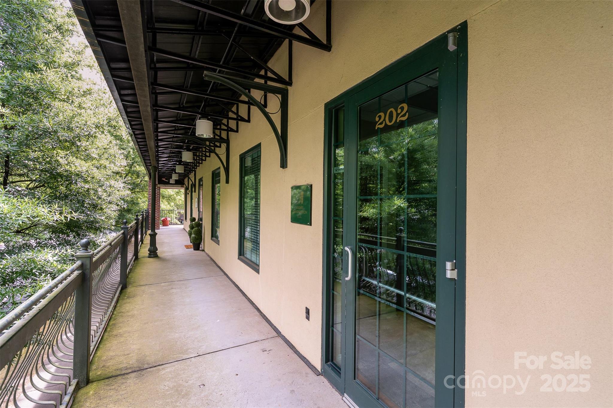 1171 Market Street 202 Property Photo 5