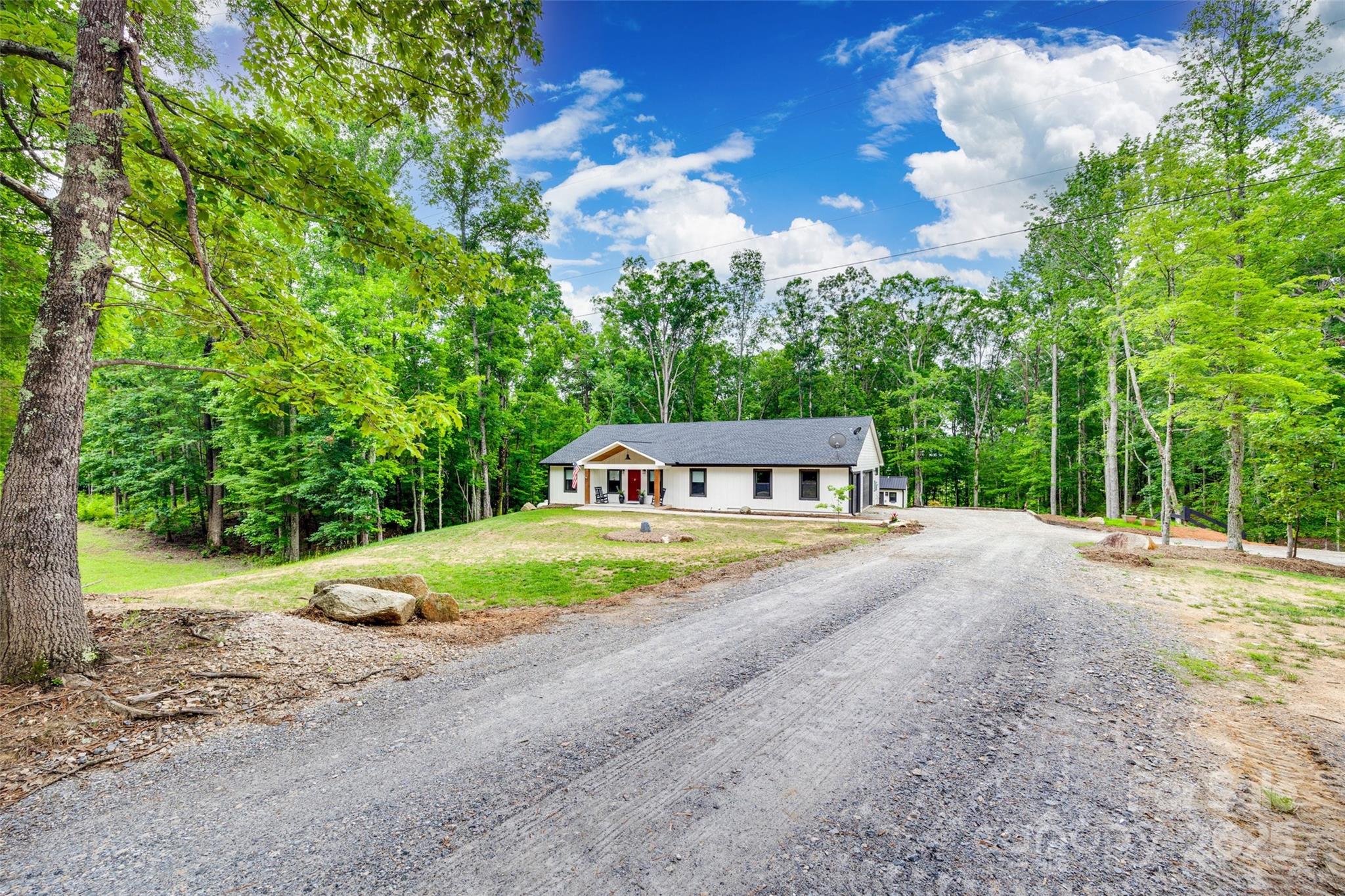 822 Rock Cut Road Property Photo 1