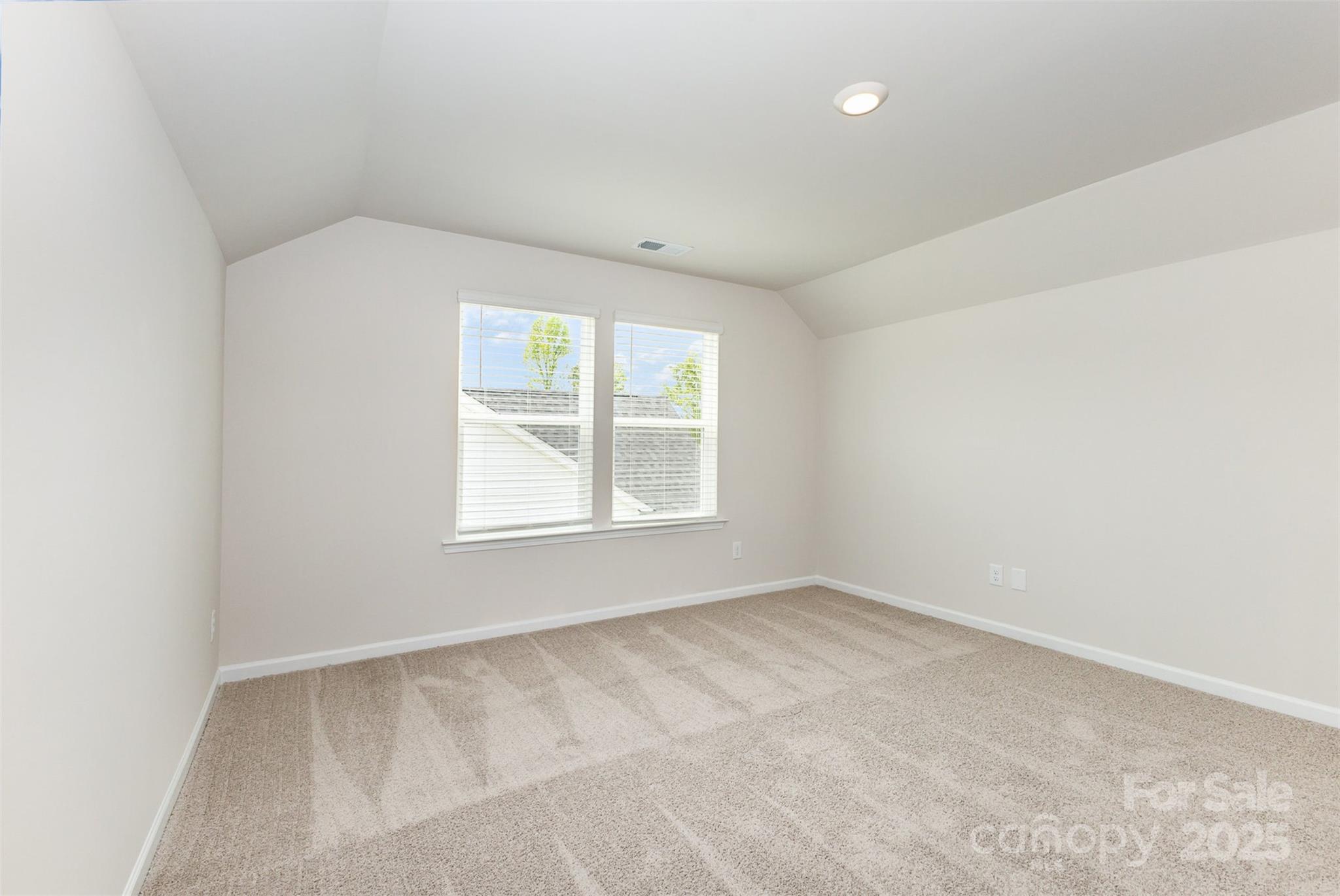 2043 Sadler Woods Lane Property Photo 28