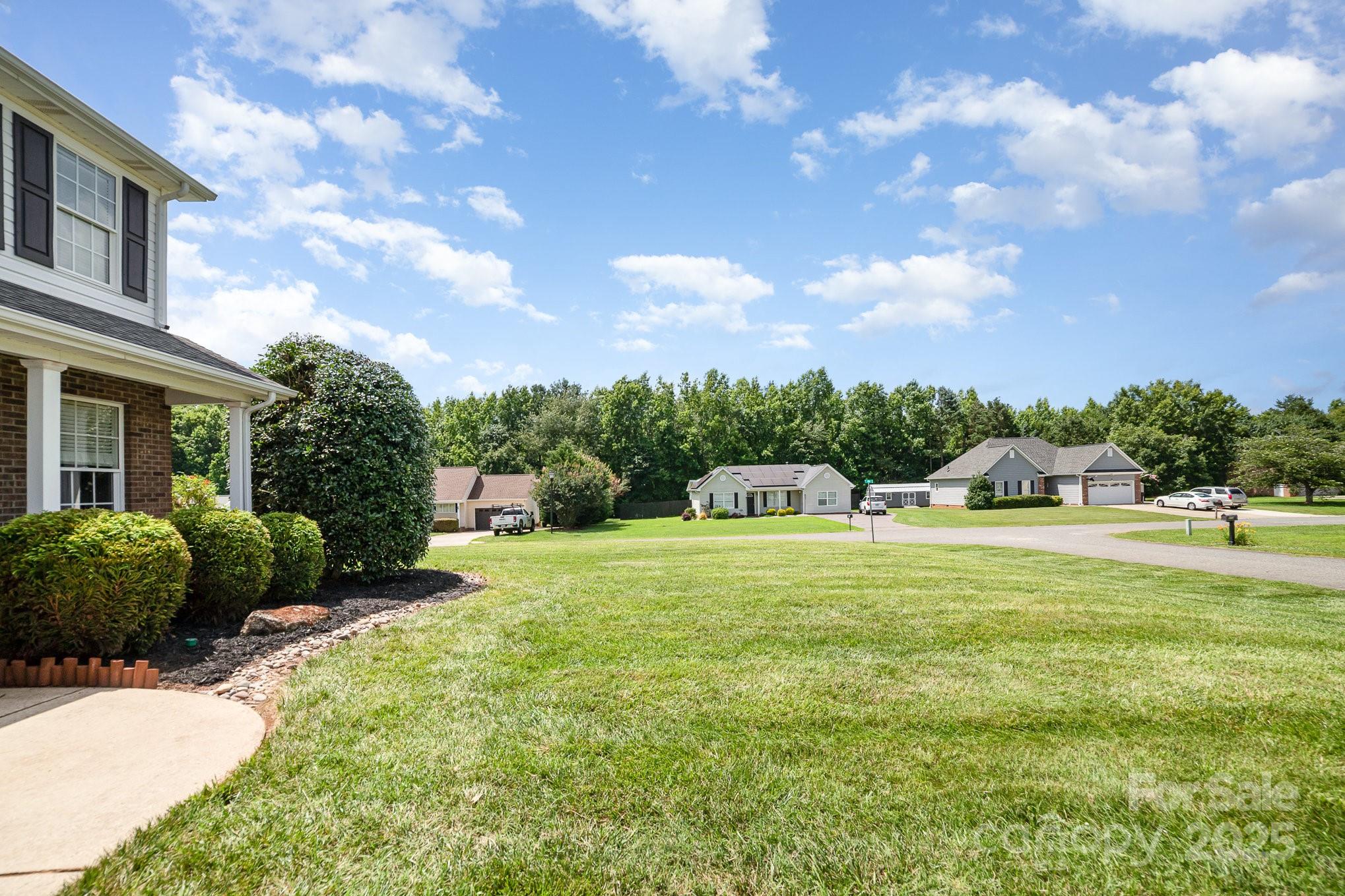 600 Capella Court Property Photo 4