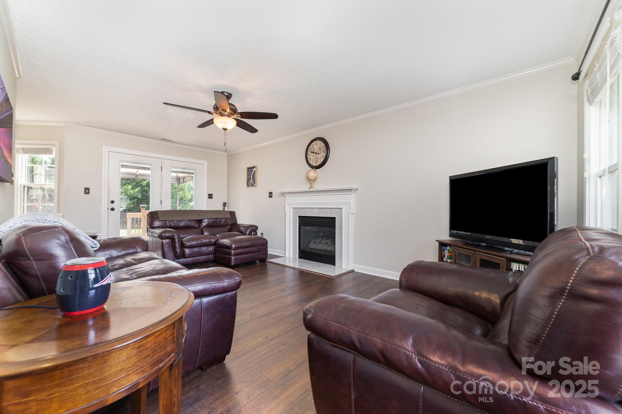 600 Capella Court Property Photo 11