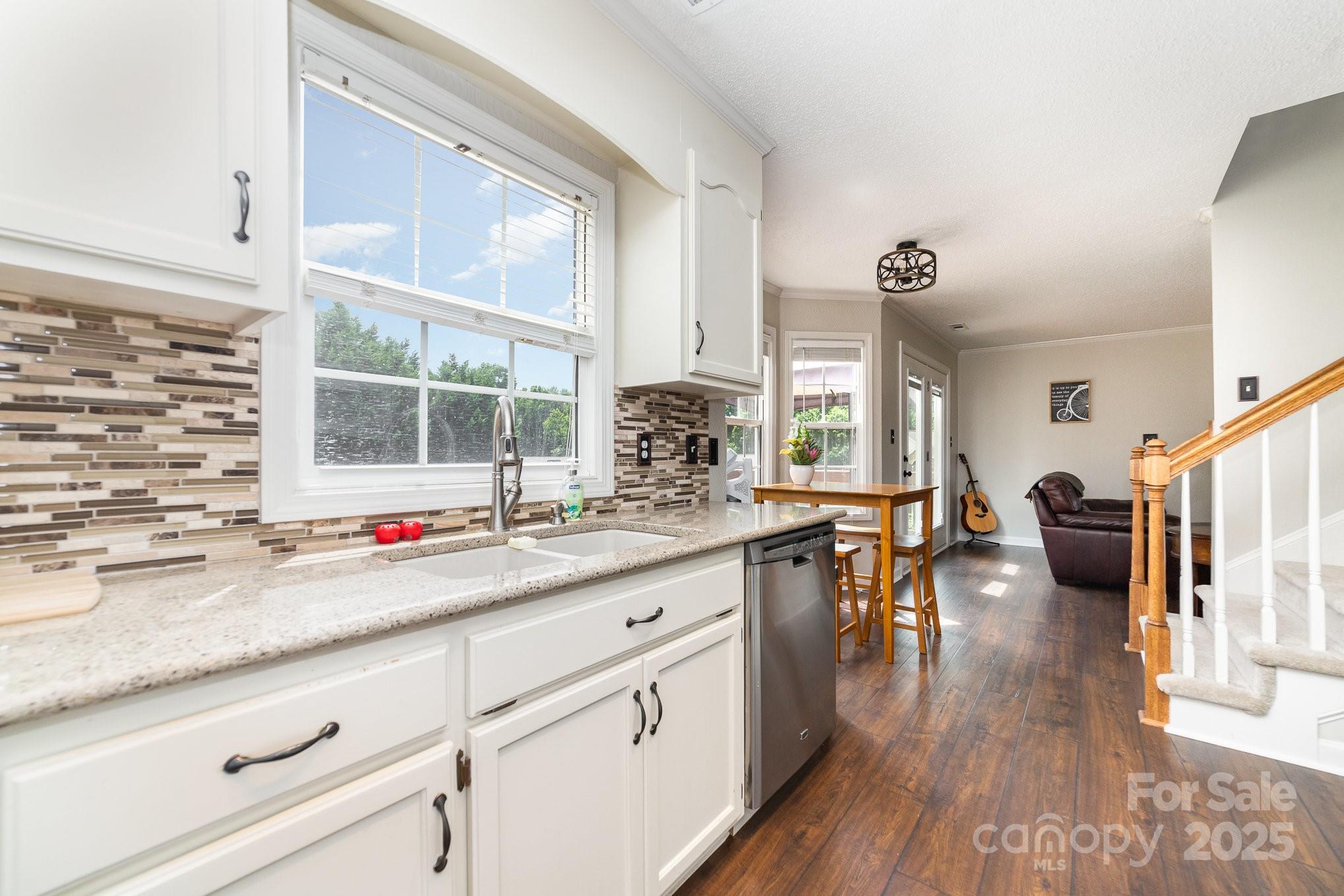 600 Capella Court Property Photo 16