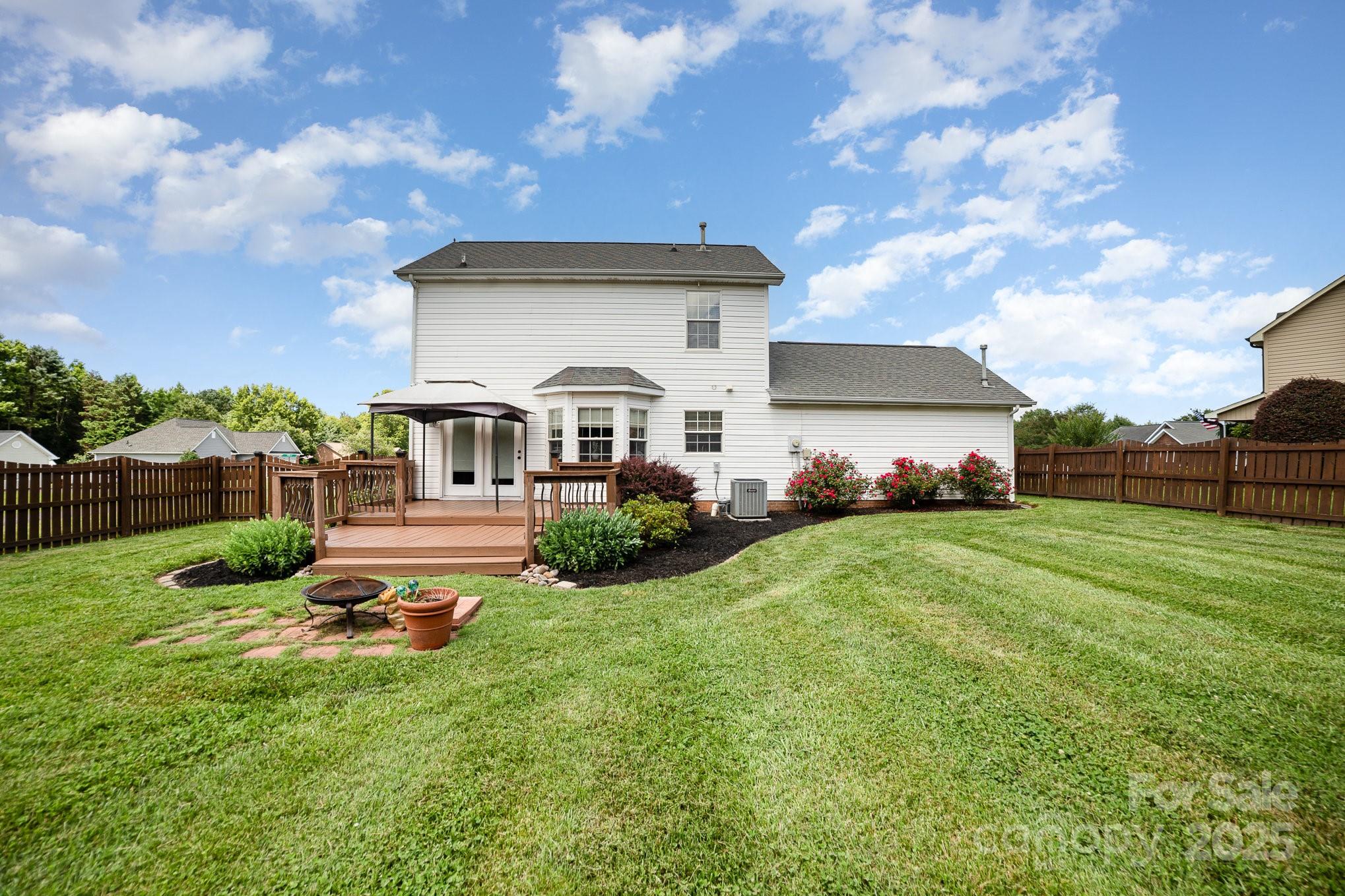 600 Capella Court Property Photo 35