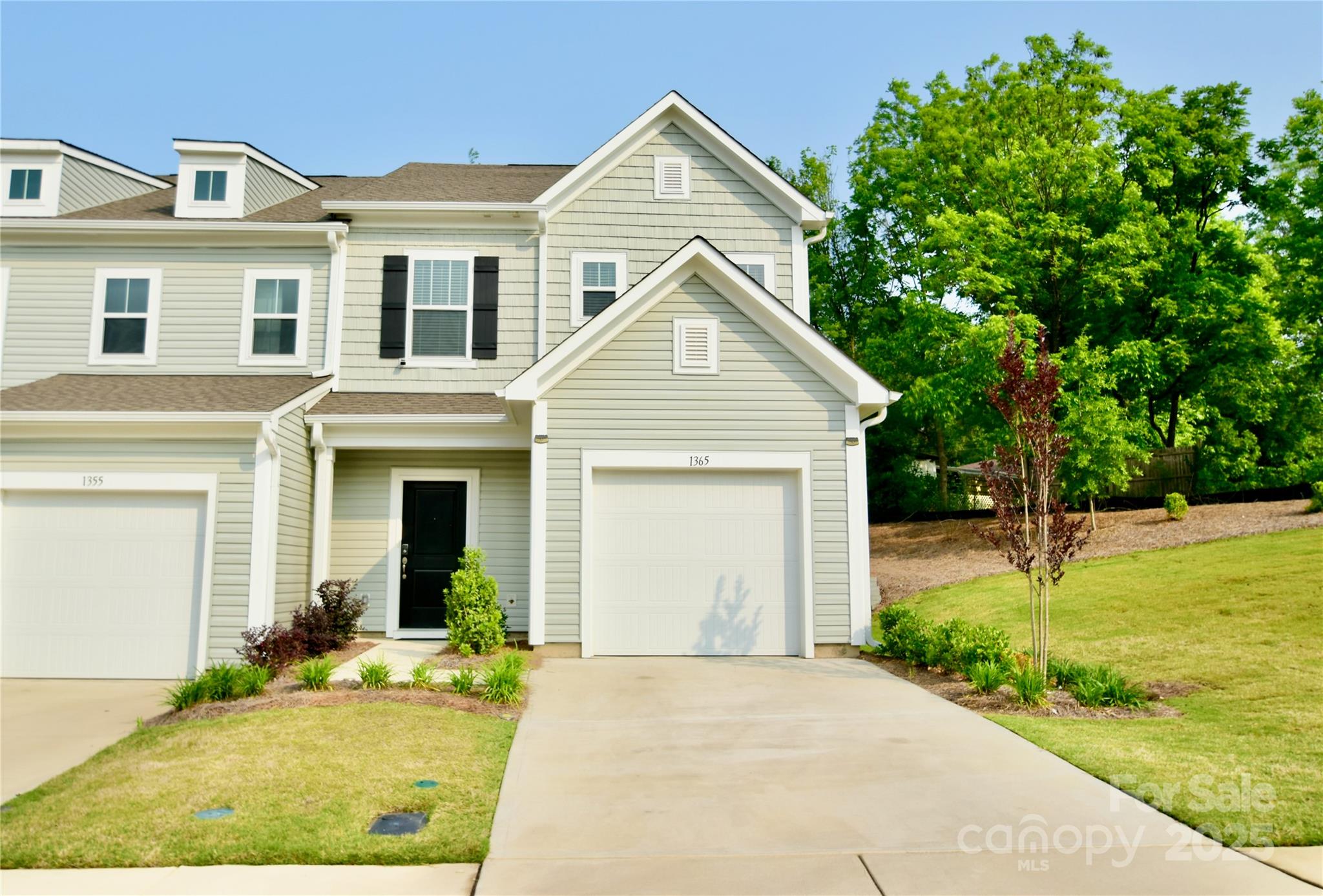 1365 Eagle Claw Drive Property Photo 1