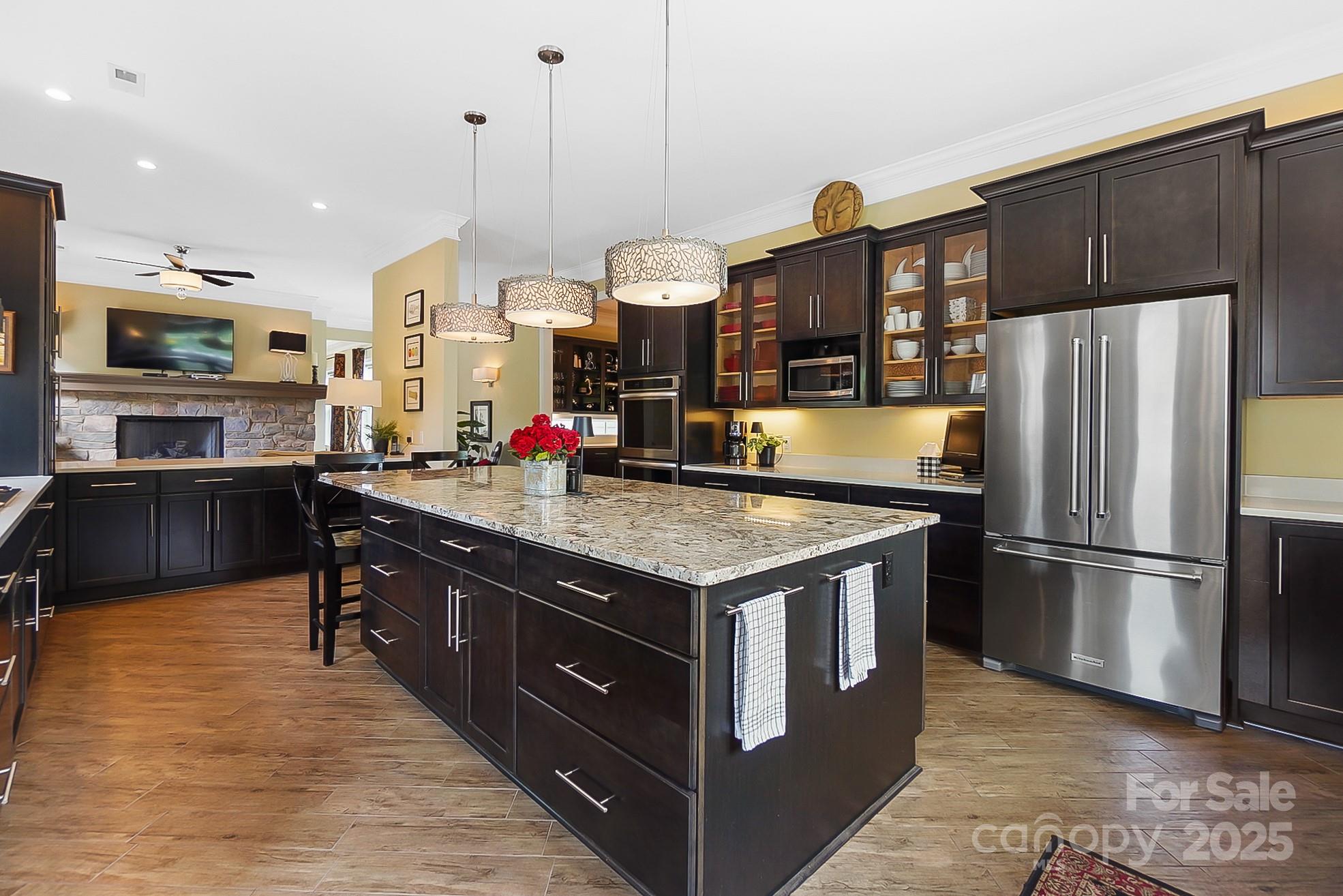 2354 Valelake Road Property Photo 9