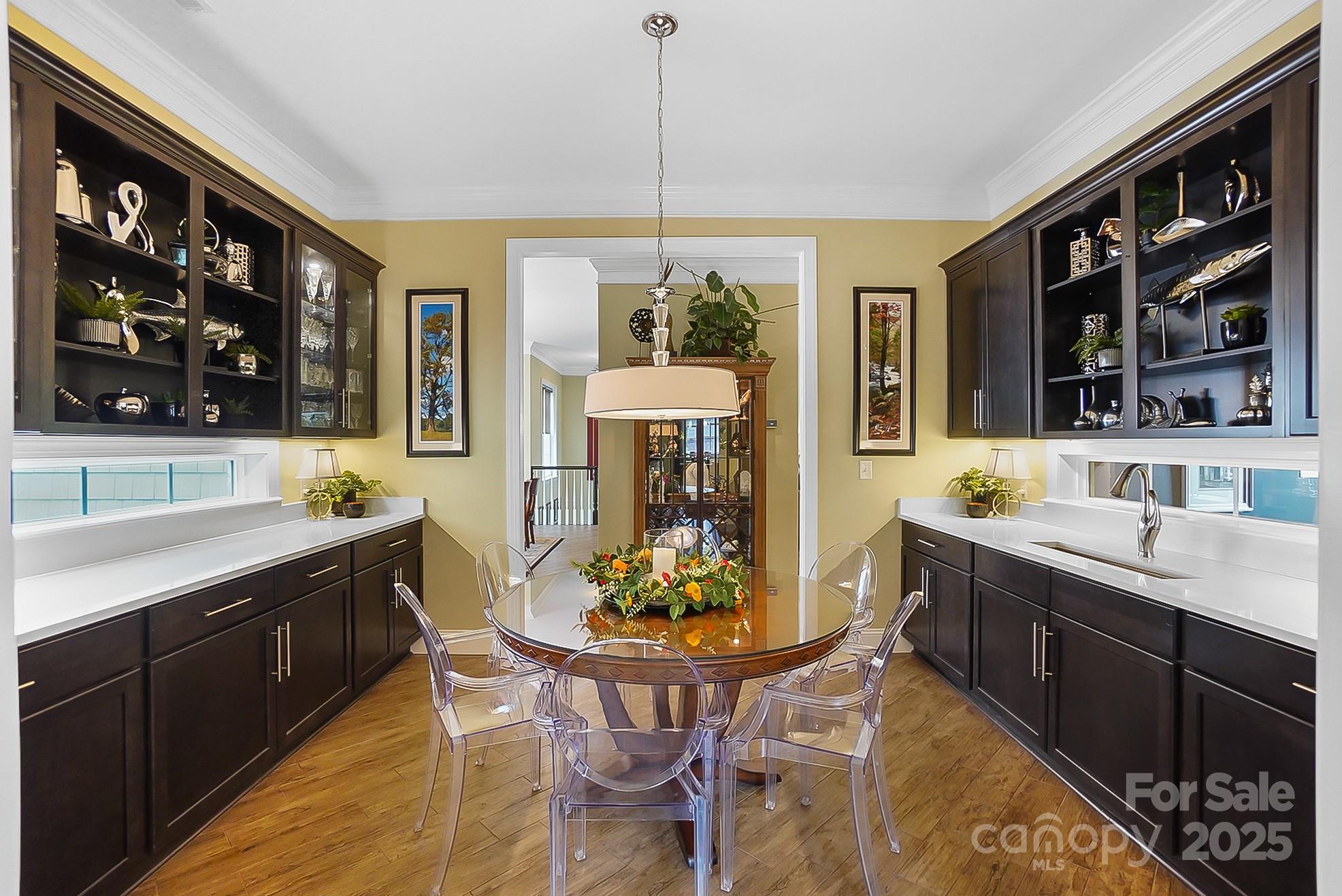 2354 Valelake Road Property Photo 12