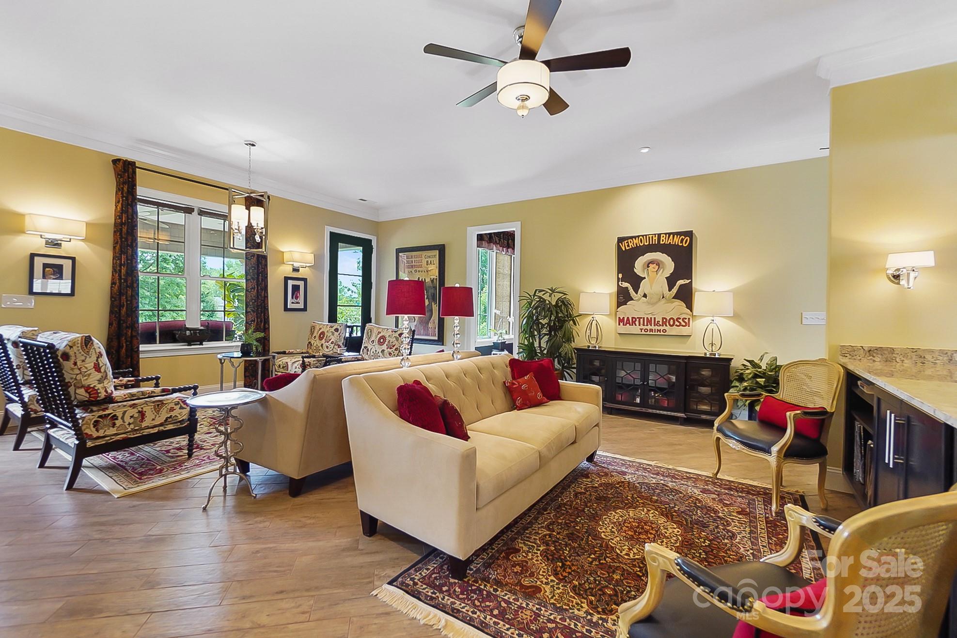 2354 Valelake Road Property Photo 13