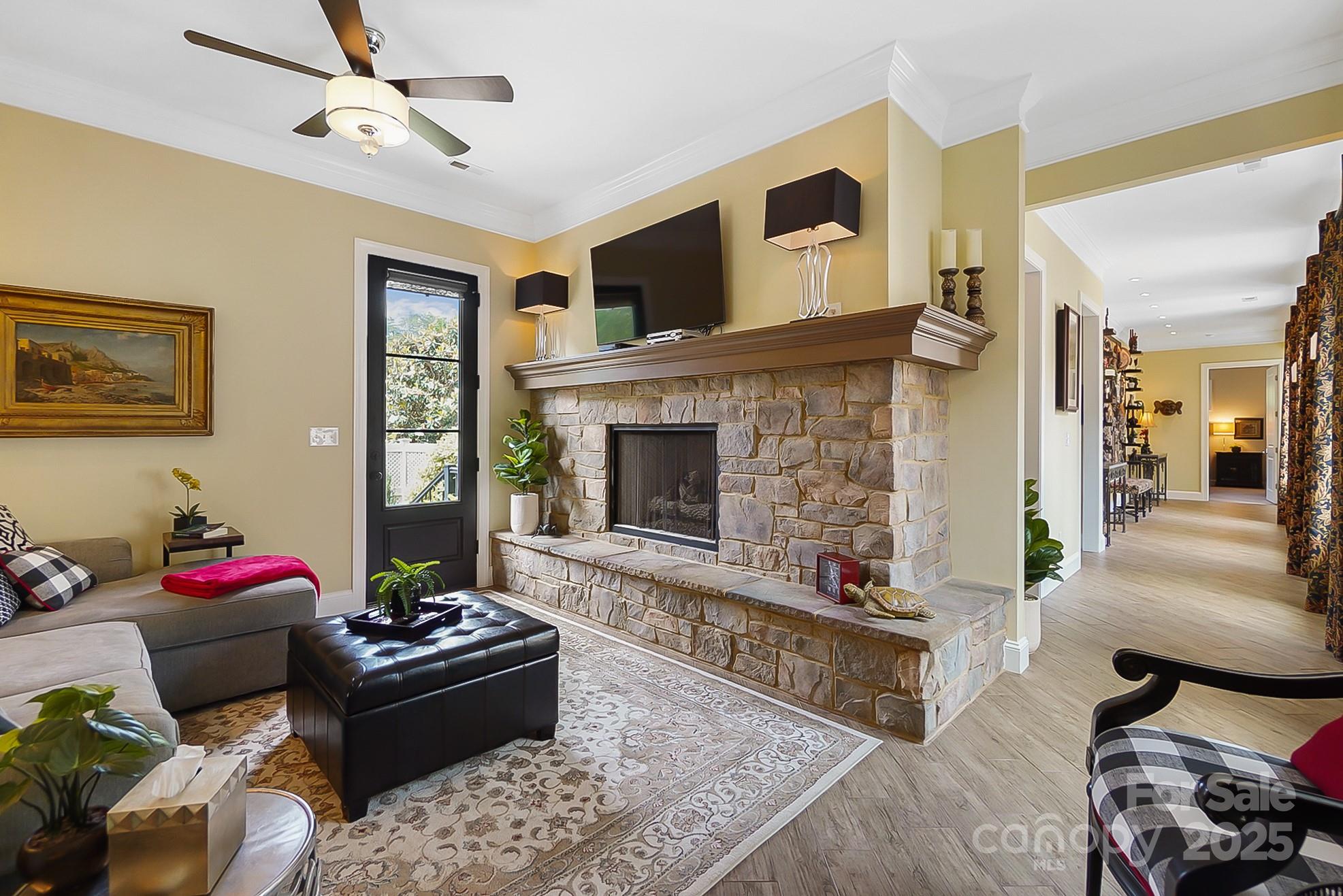 2354 Valelake Road Property Photo 17