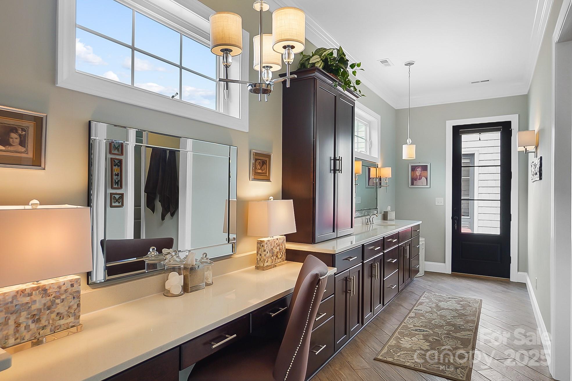 2354 Valelake Road Property Photo 22