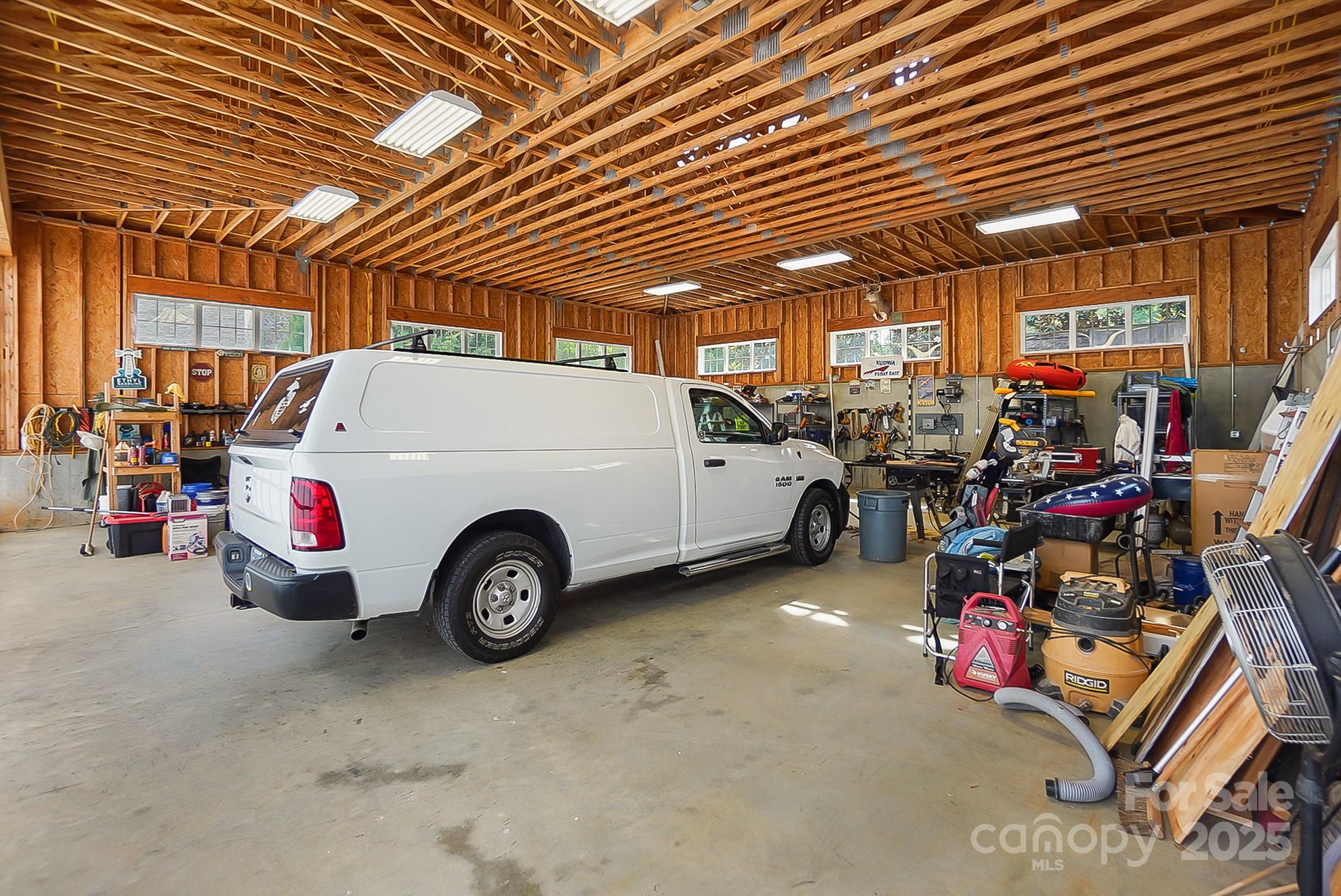 2354 Valelake Road Property Photo 46