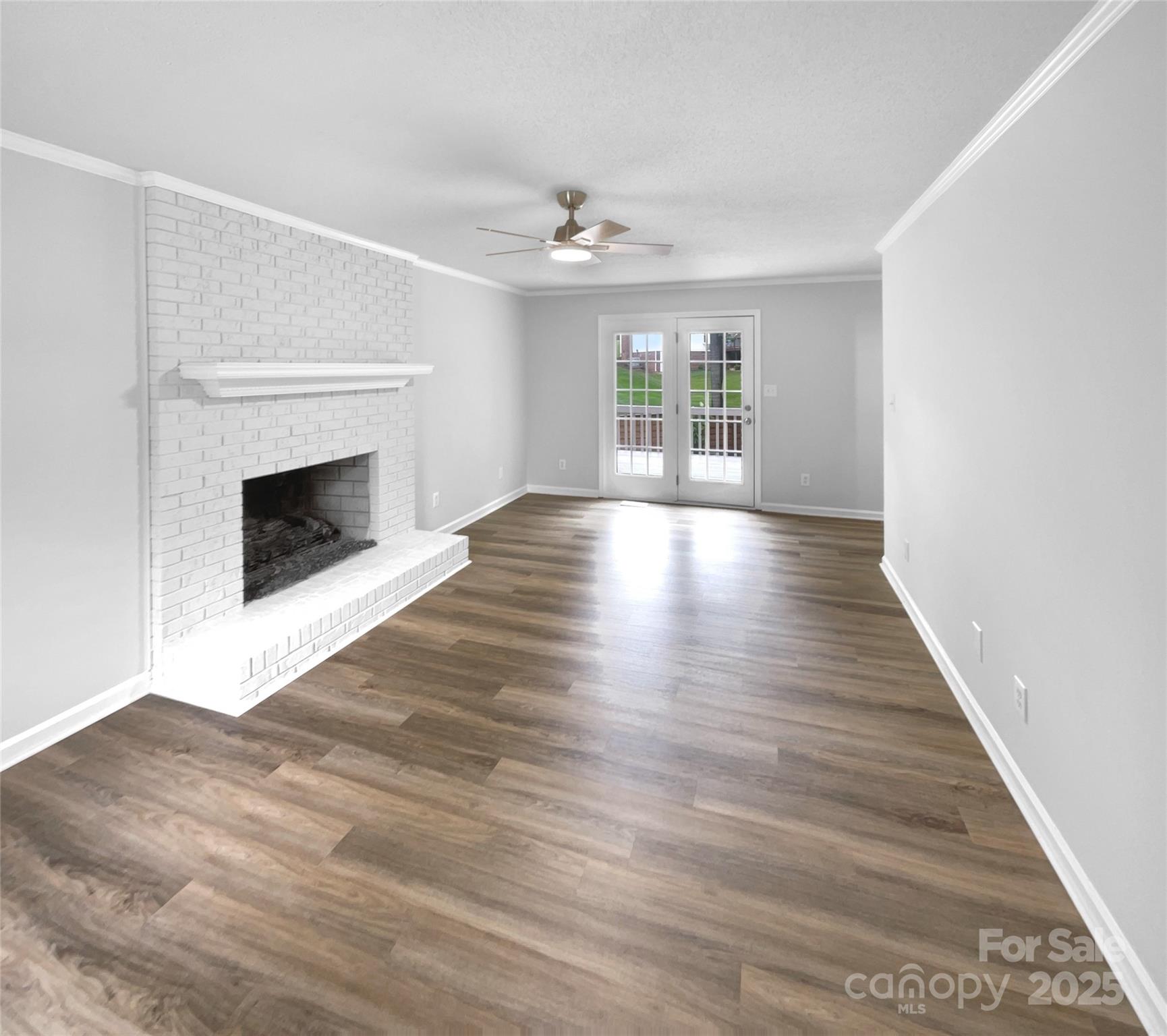 124 Creek Hollow Trail Property Photo 4