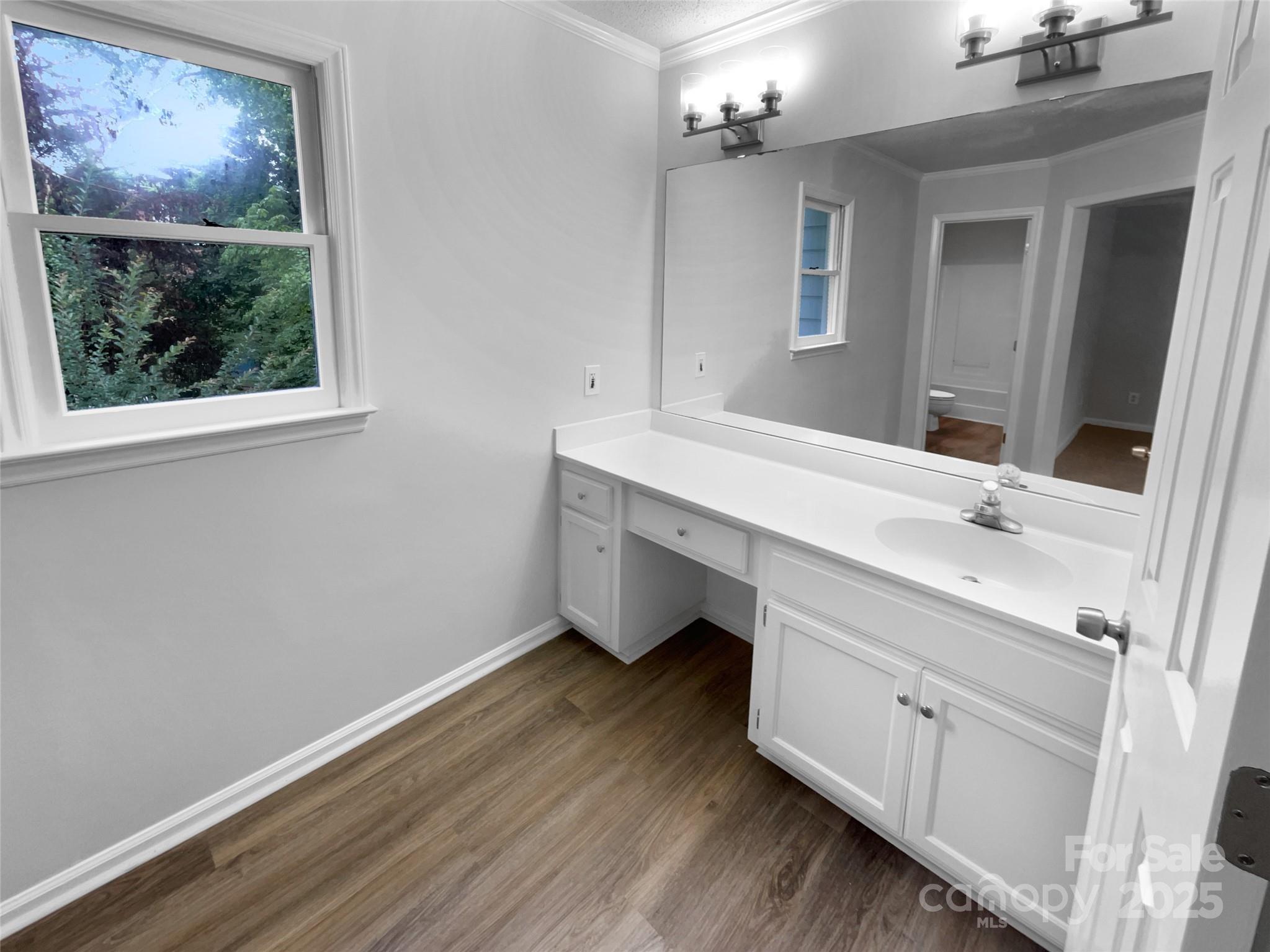 124 Creek Hollow Trail Property Photo 17