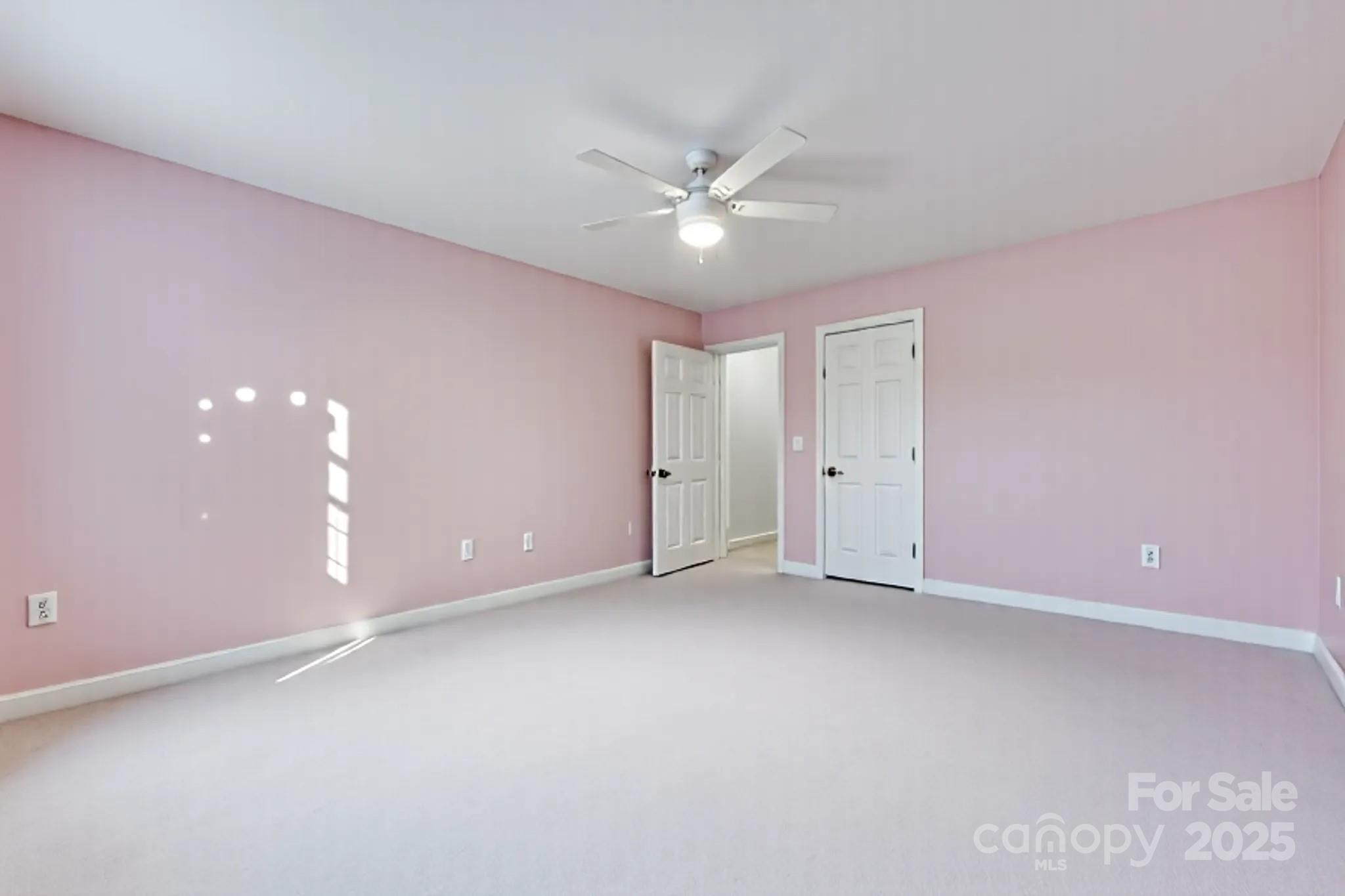 3725 Leela Palace Way Property Photo 23