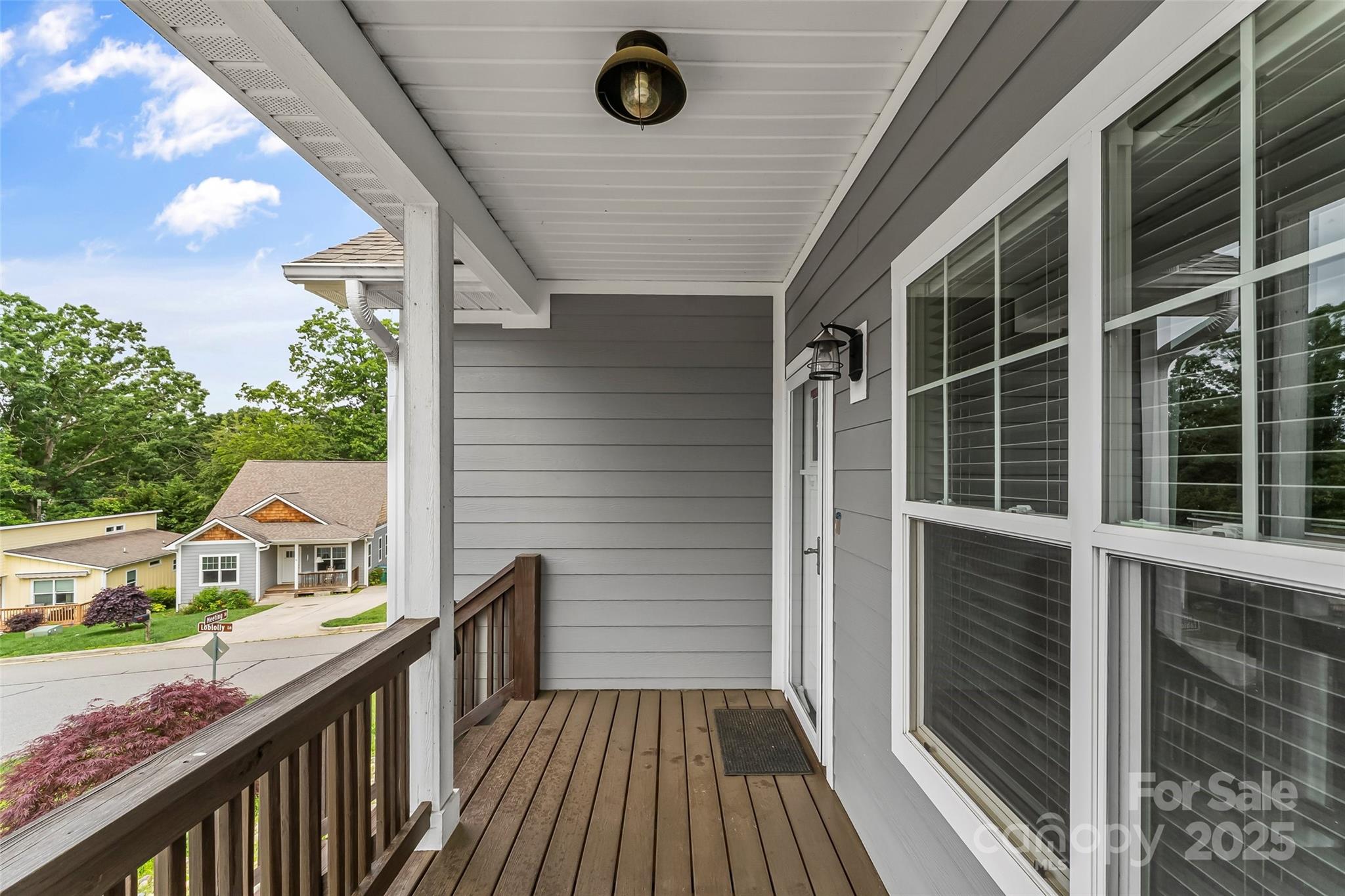 6 Meeting Street Property Photo 2