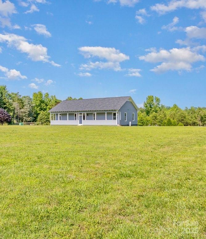 135 Waycross Drive Property Photo 1