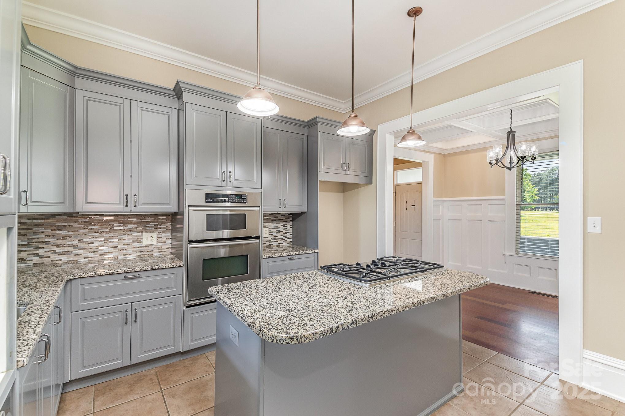 135 Waycross Drive Property Photo 13