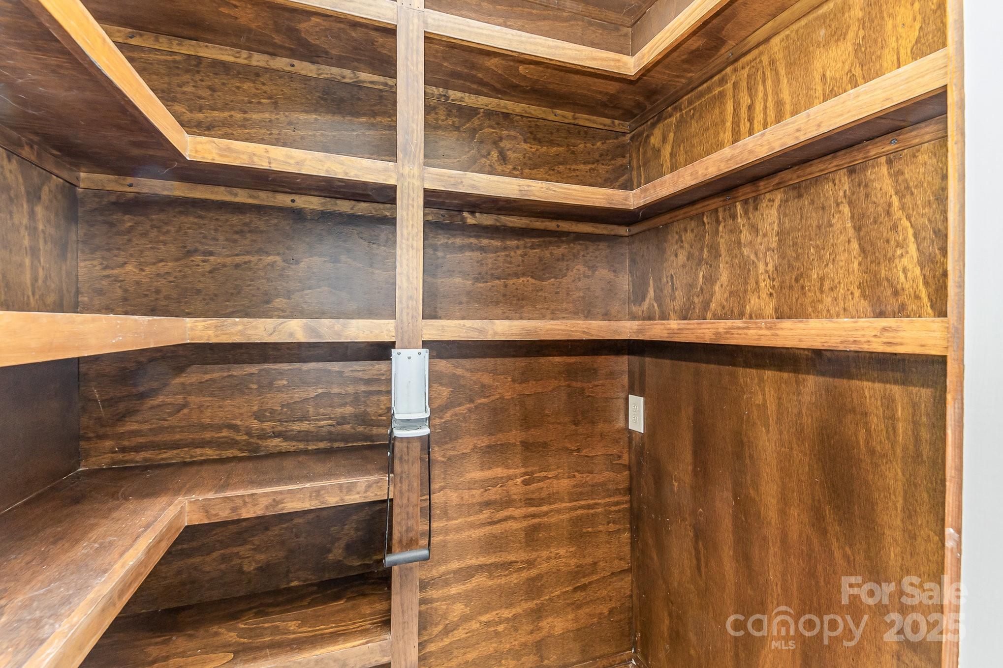 135 Waycross Drive Property Photo 15