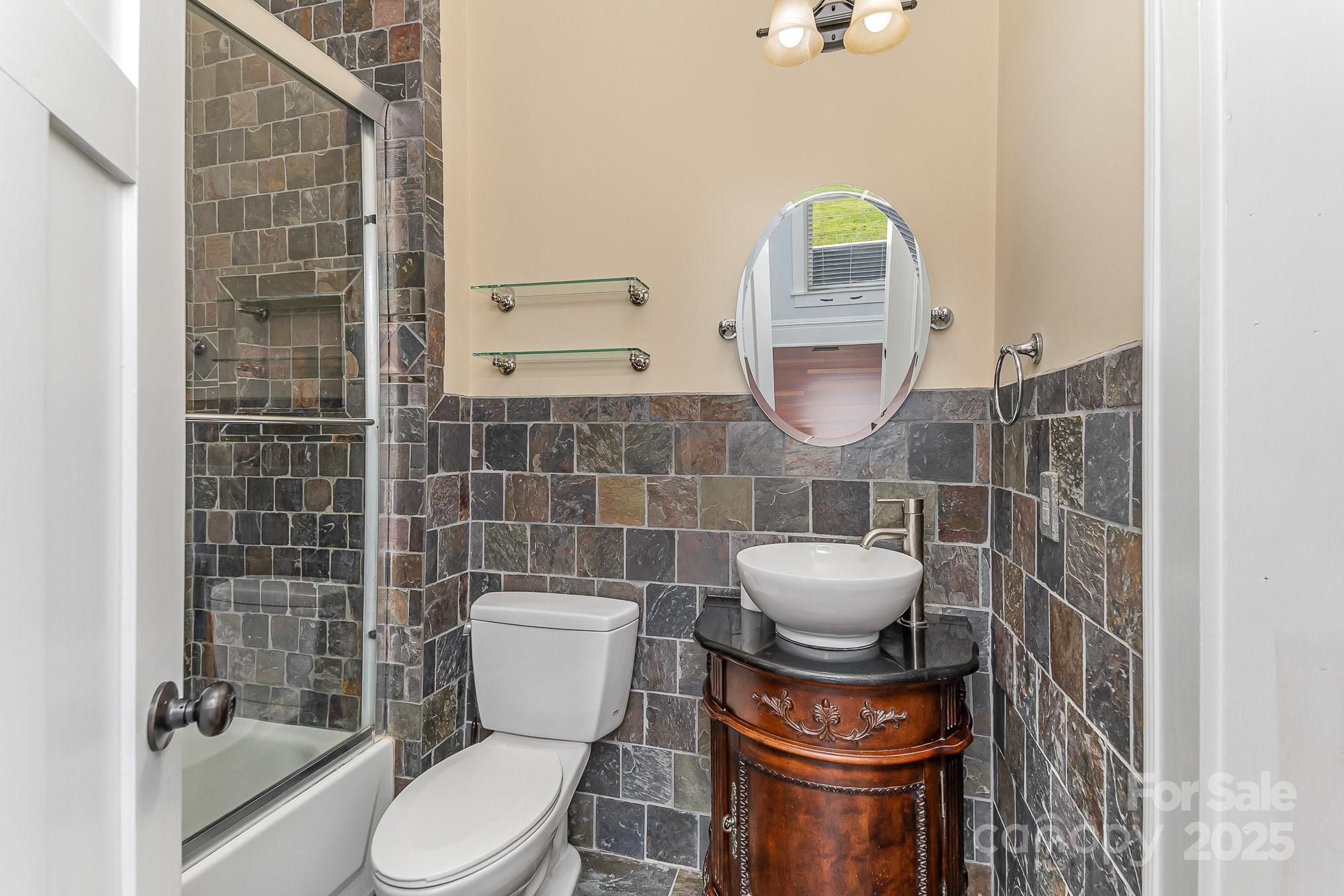 135 Waycross Drive Property Photo 21