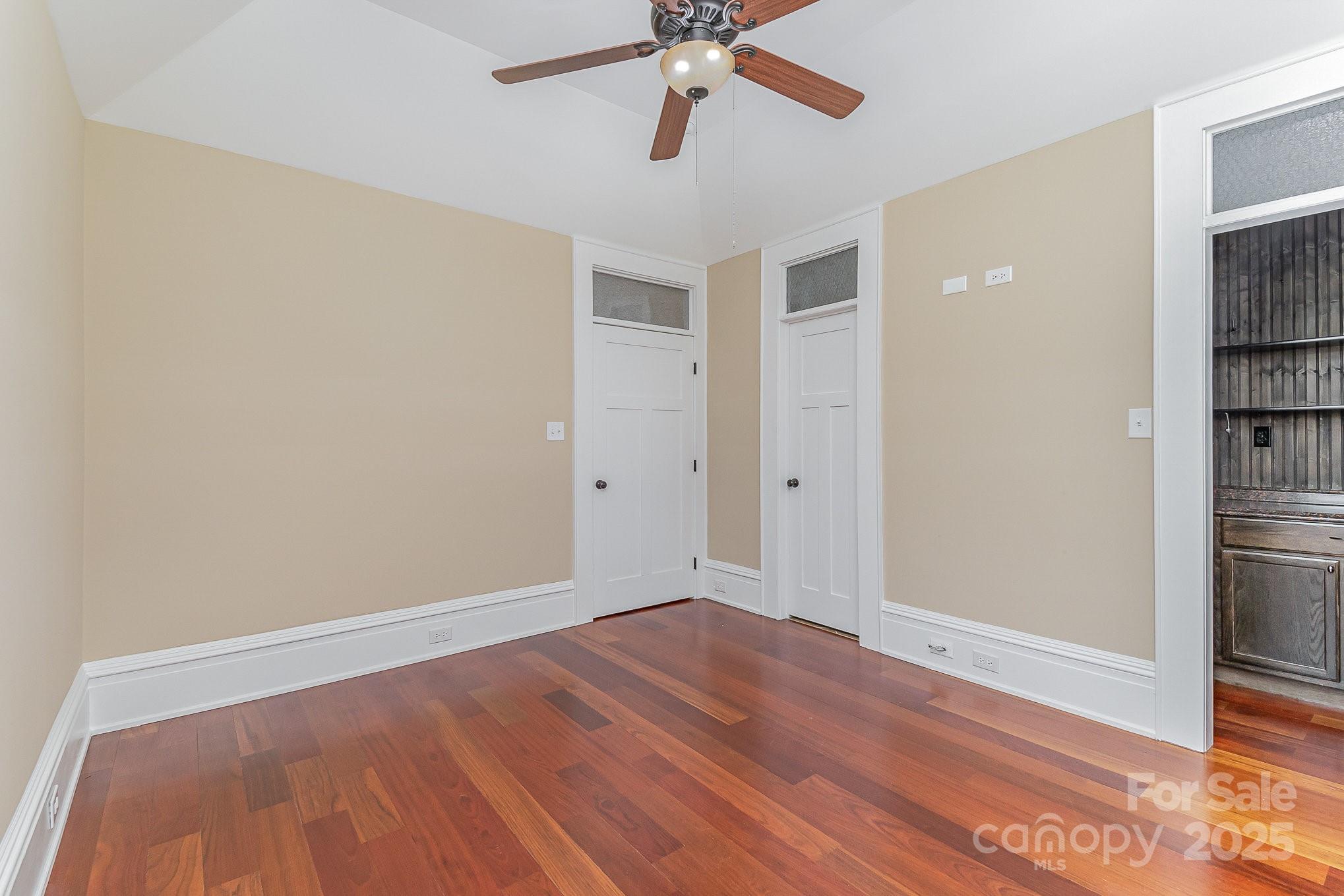 135 Waycross Drive Property Photo 23