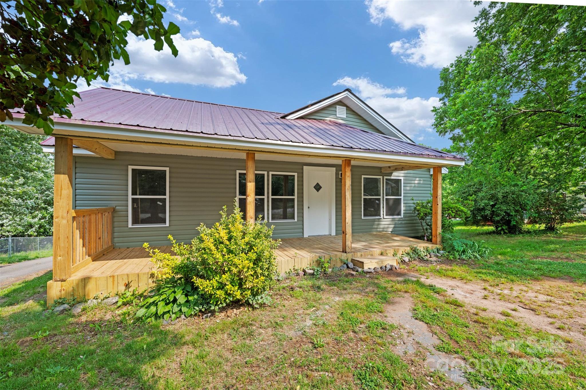 195 Ohio Street Property Photo 1