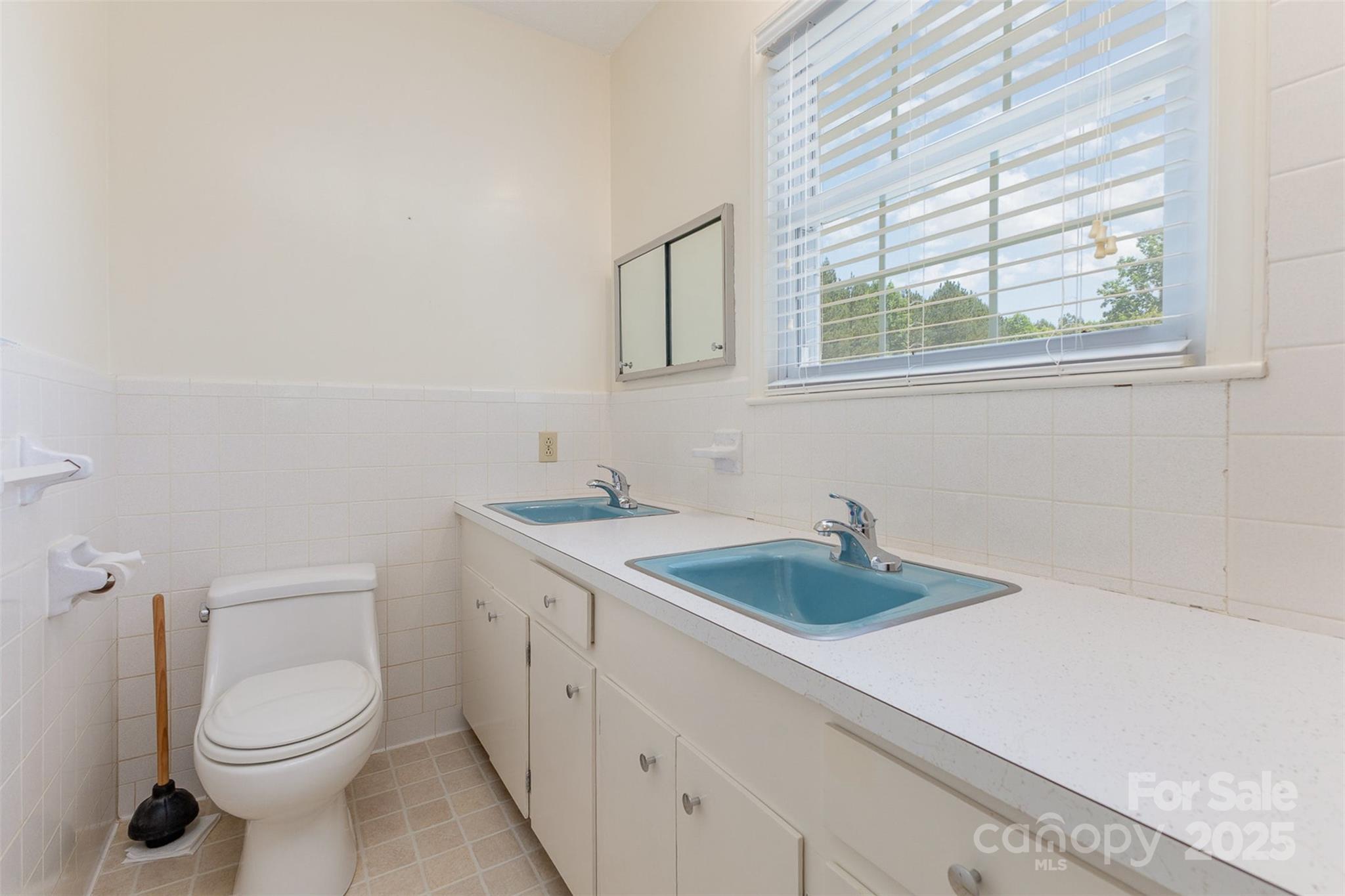 130 Merton Road Property Photo 32